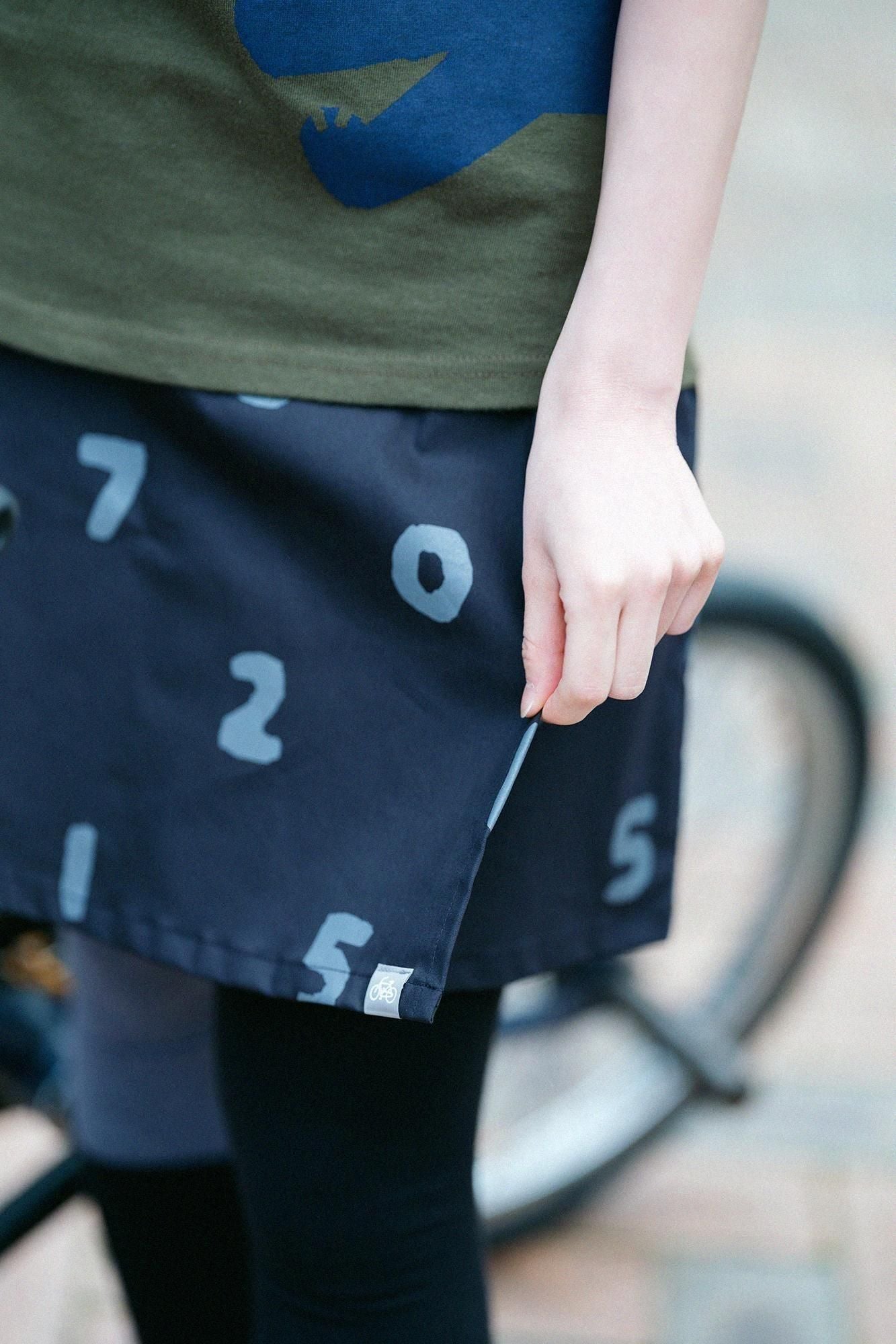 Twill Bike Culottes / So-Su-U Black Navy Blue (Kurokon)