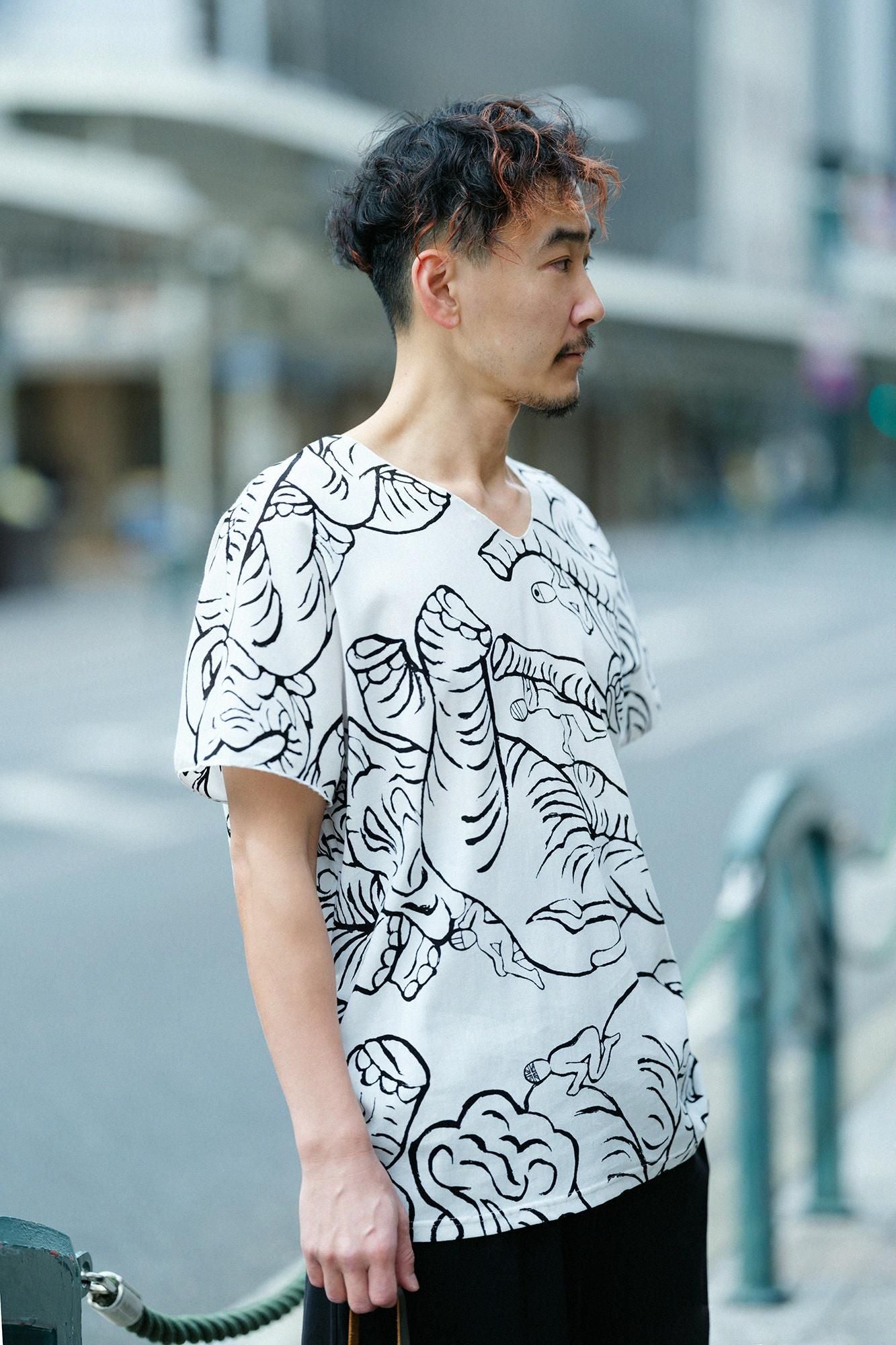 高島縮棉 40/40 短袖上衣／flying elephants