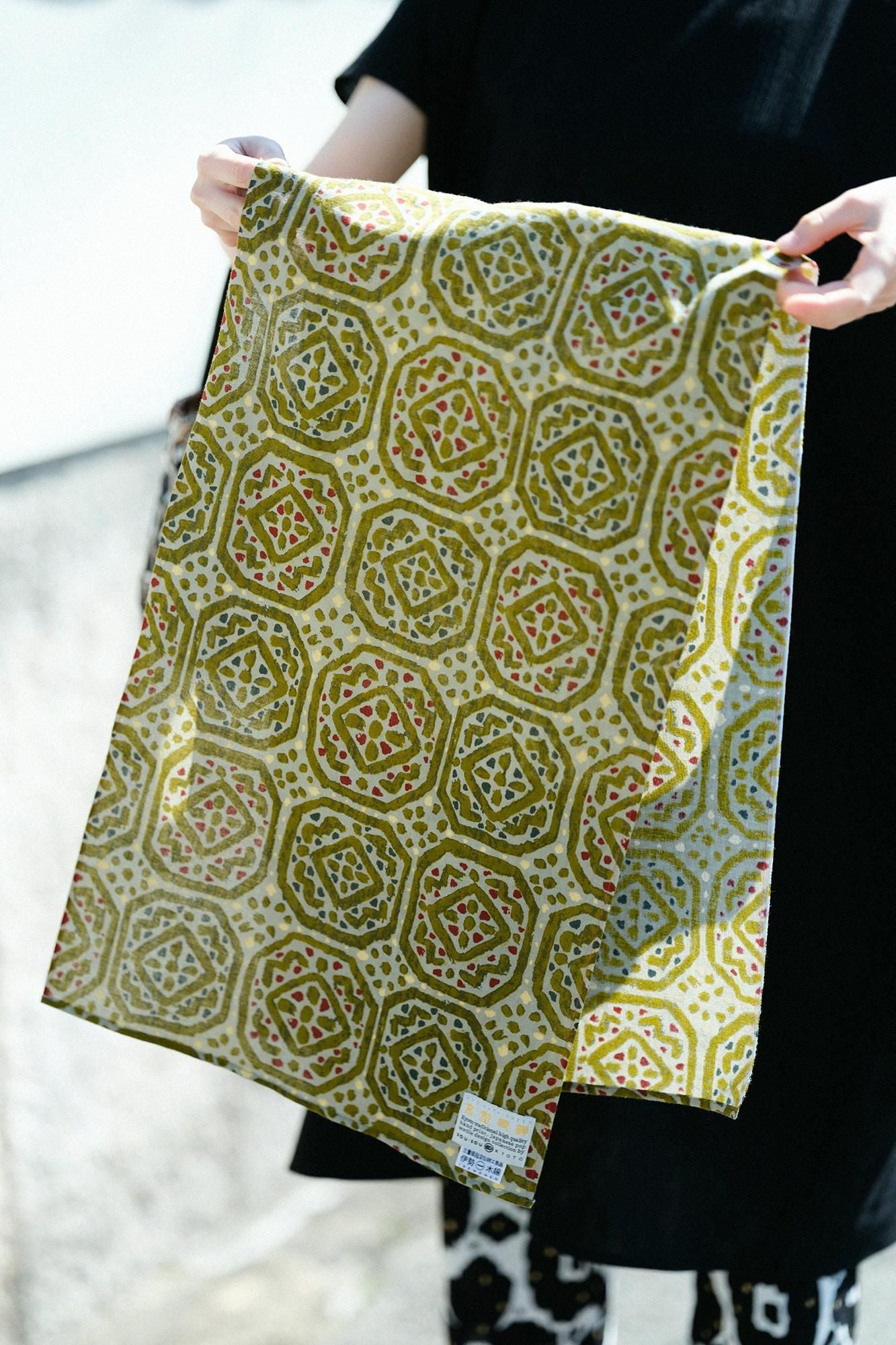Isemomen Cotton Short Scarf / Ceramic Tile