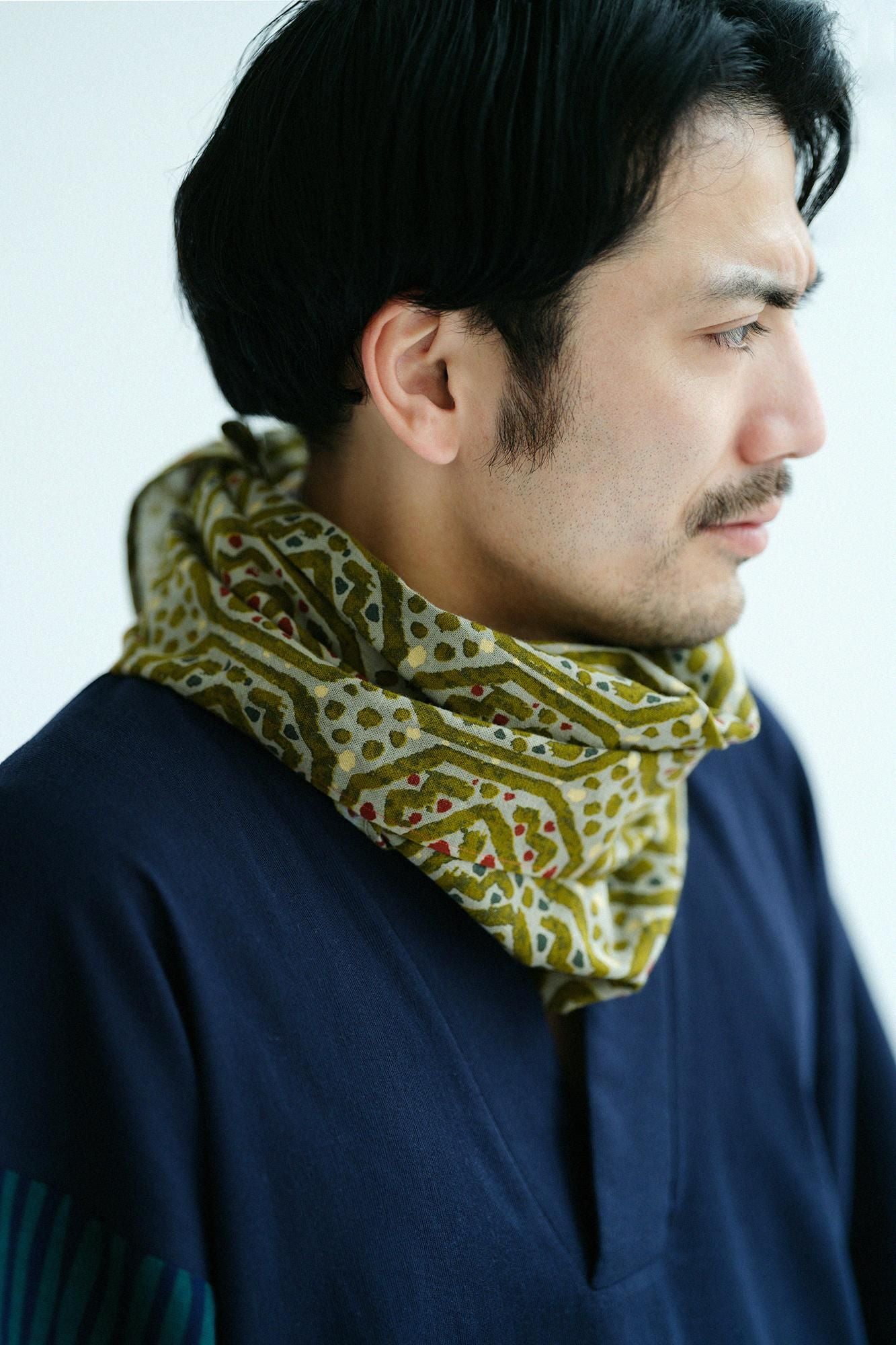 Isemomen Cotton Short Scarf / Ceramic Tile