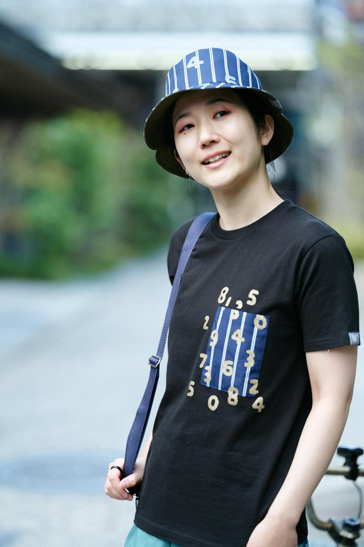 【4月28日頃発送予定】半袖 ポケットTシャツ[5.0]／ブラック×SO-SU-U昆2（こん）