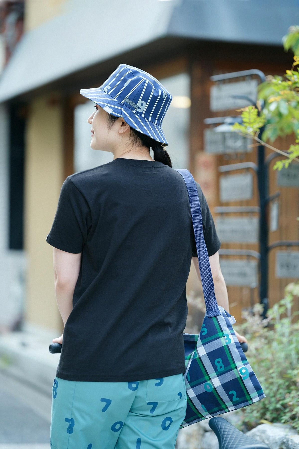 【4月28日頃発送予定】半袖 ポケットTシャツ[5.0]／ブラック×SO-SU-U昆2（こん）