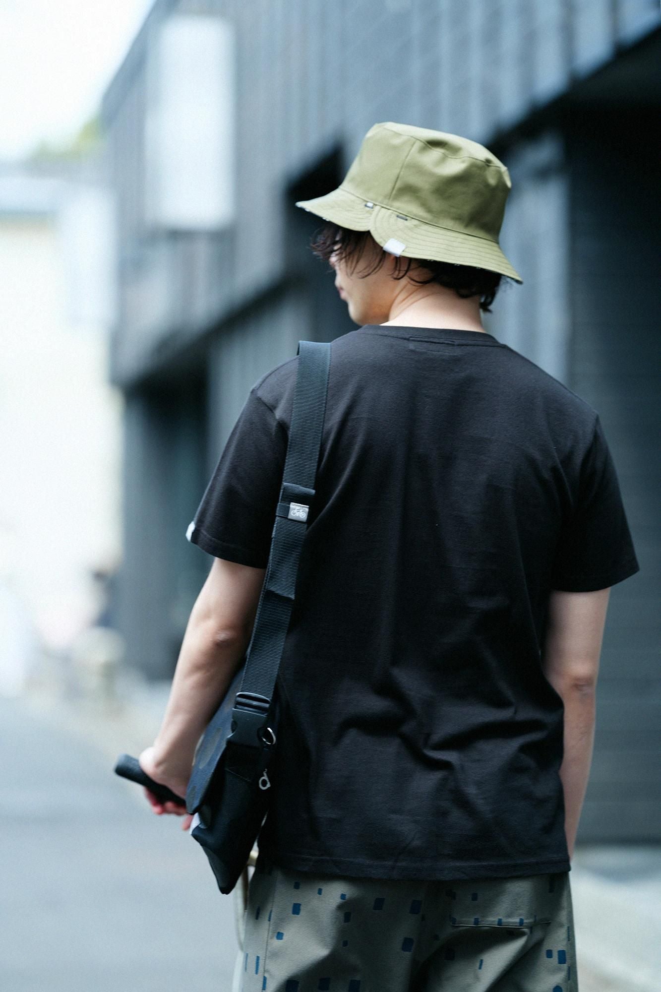 【4月28日頃発送予定】半袖 ポケットTシャツ[5.0]／ブラック×SO-SU-U昆2（こん）