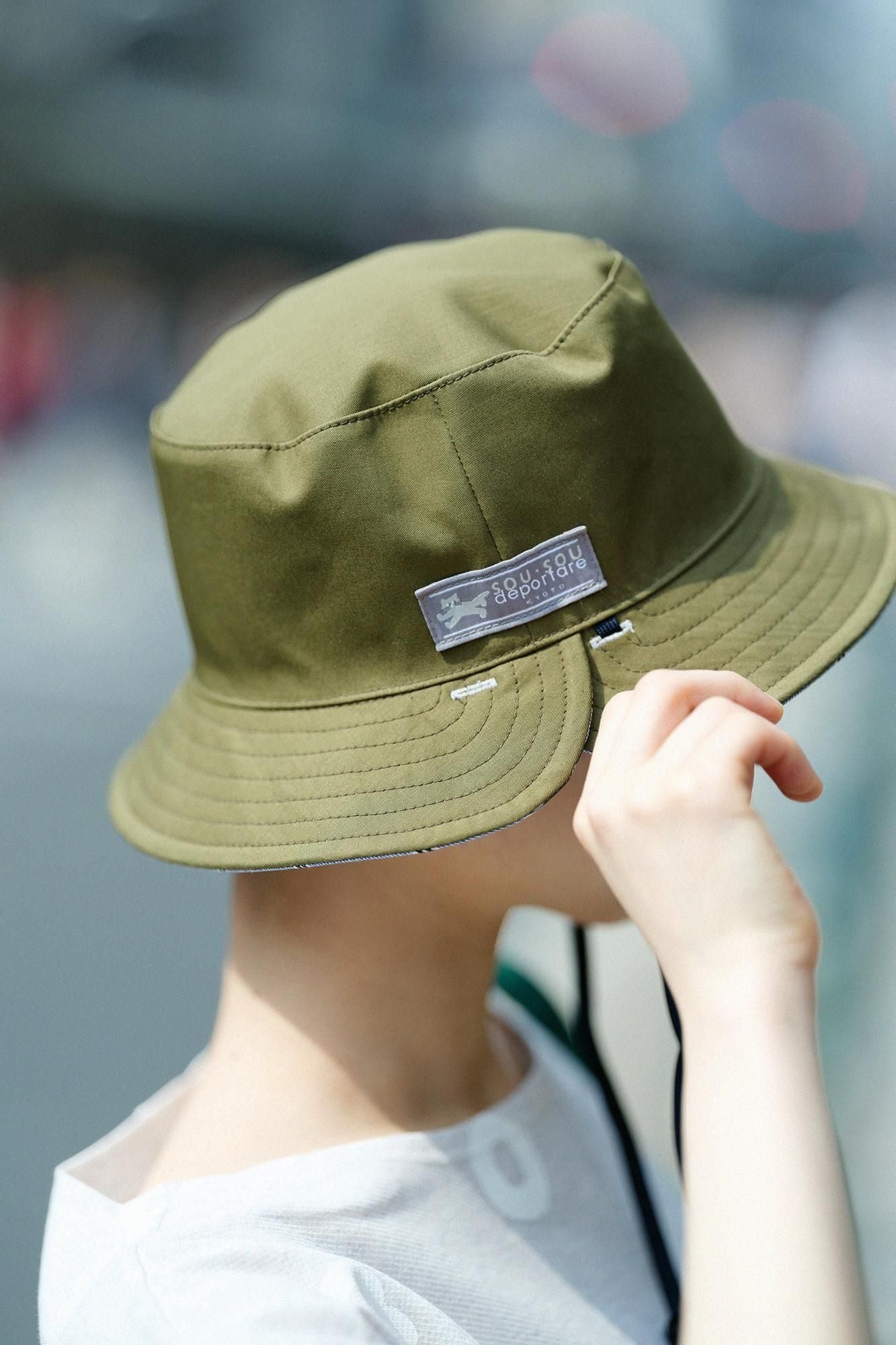 缎纹条纹可逆自行车帽/so-su-u灰蓝色（haiao）