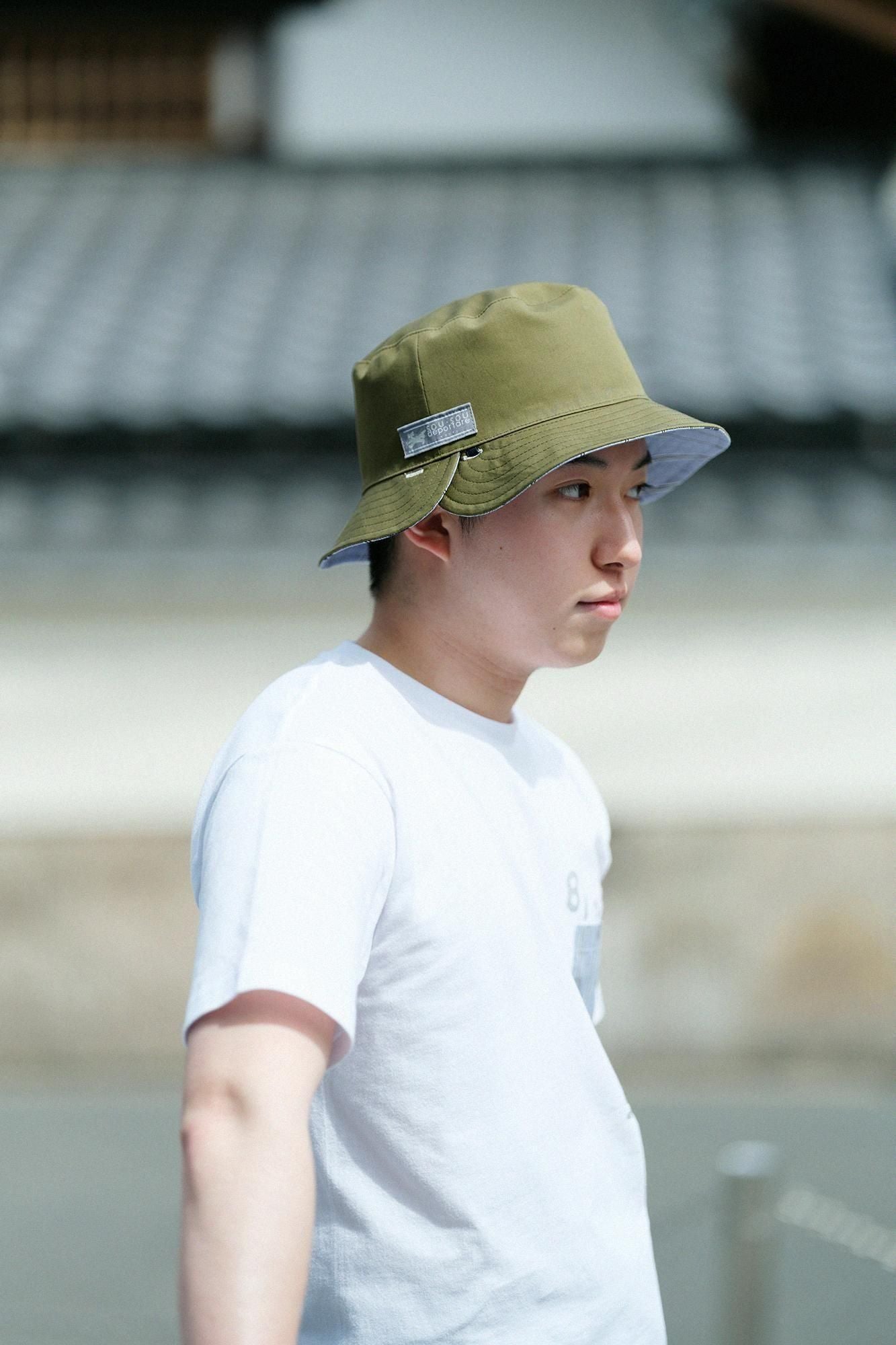 缎纹条纹可逆自行车帽/so-su-u灰蓝色（haiao）