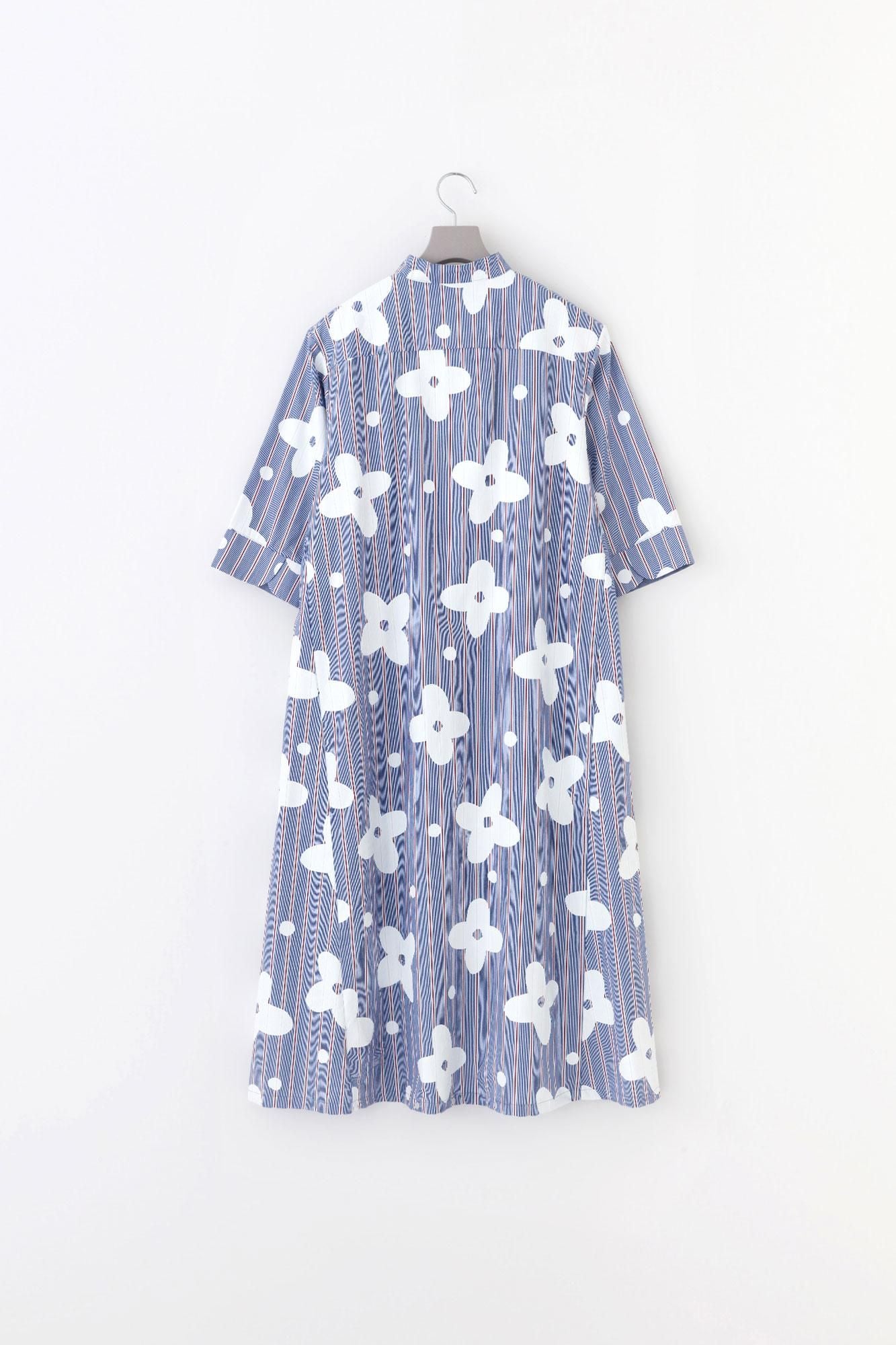 새틴 줄무늬 BIKE원피스／산꽃바람 네이비 블루