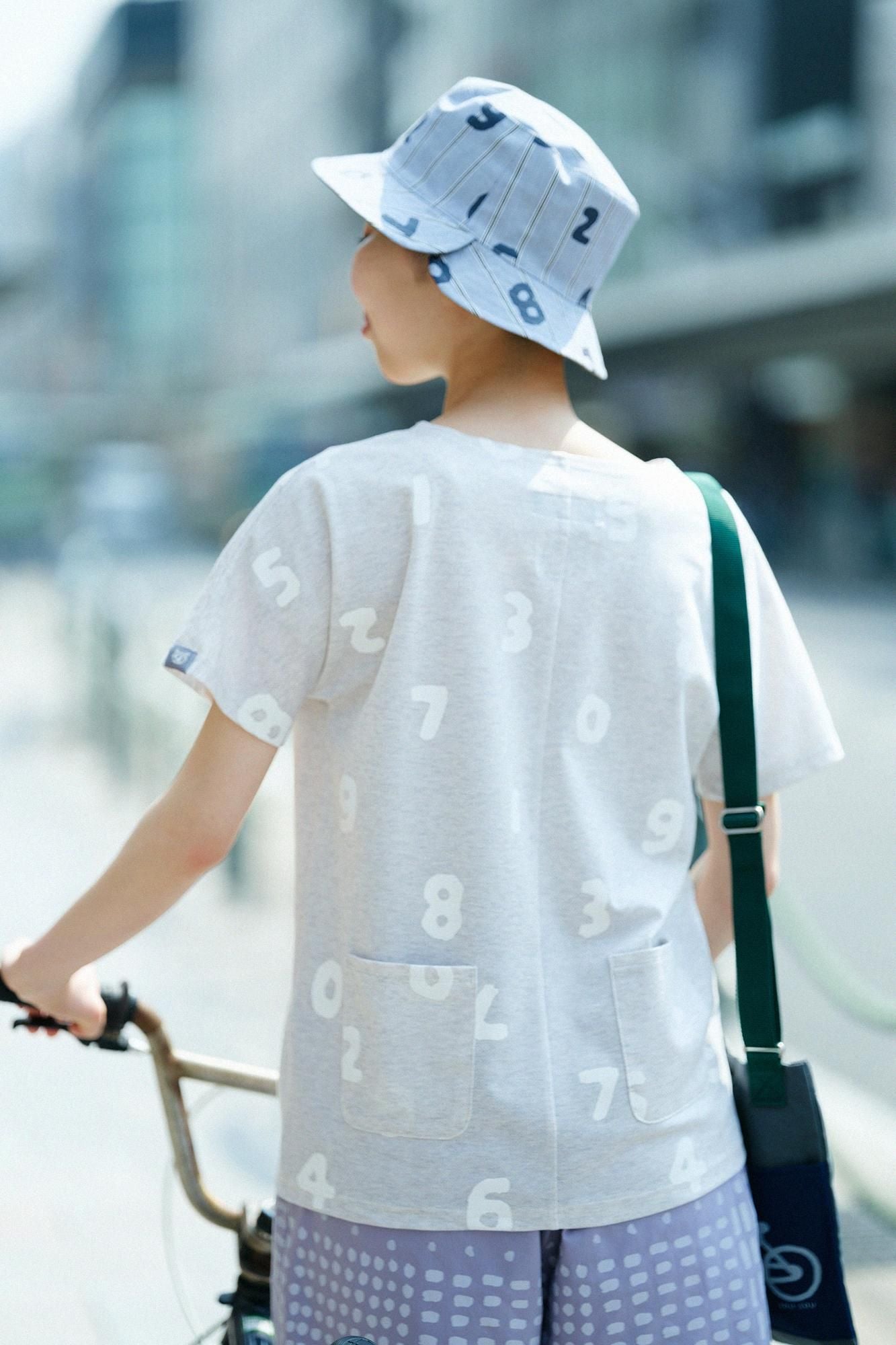 [net uniquement] T-shirt découpé en tricot Kanoko/haut et bas SO-SU-U (Shoka) Ivoire