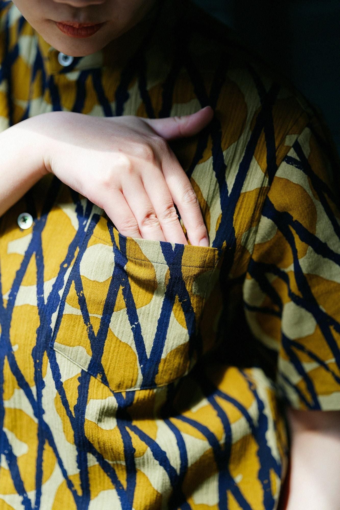 【net限定】高島縮 20/20 スタンドカラー半袖シャツ／嵐（あらし）