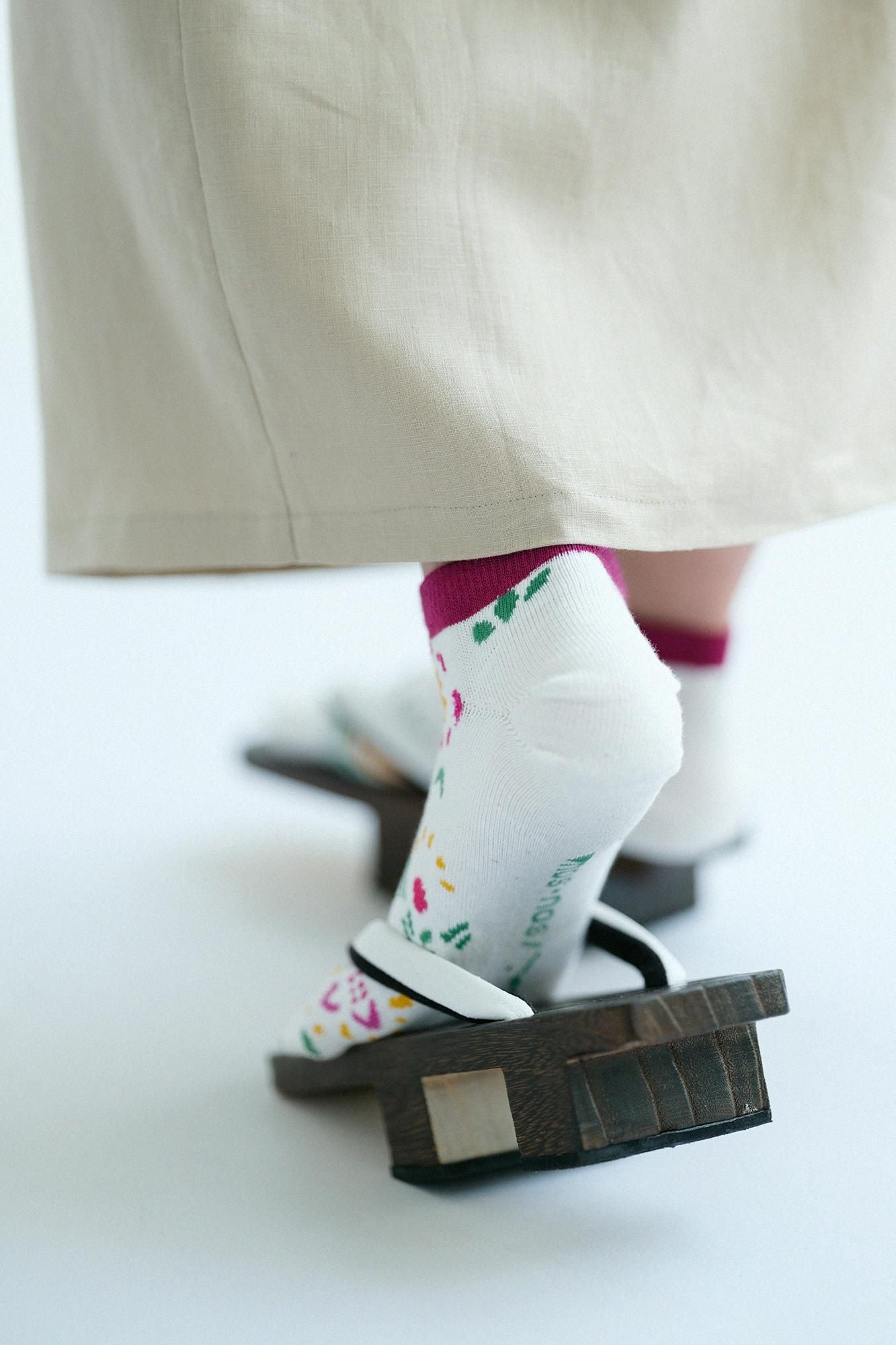 在Tabi Socks（长长的长度） /此处[男女]