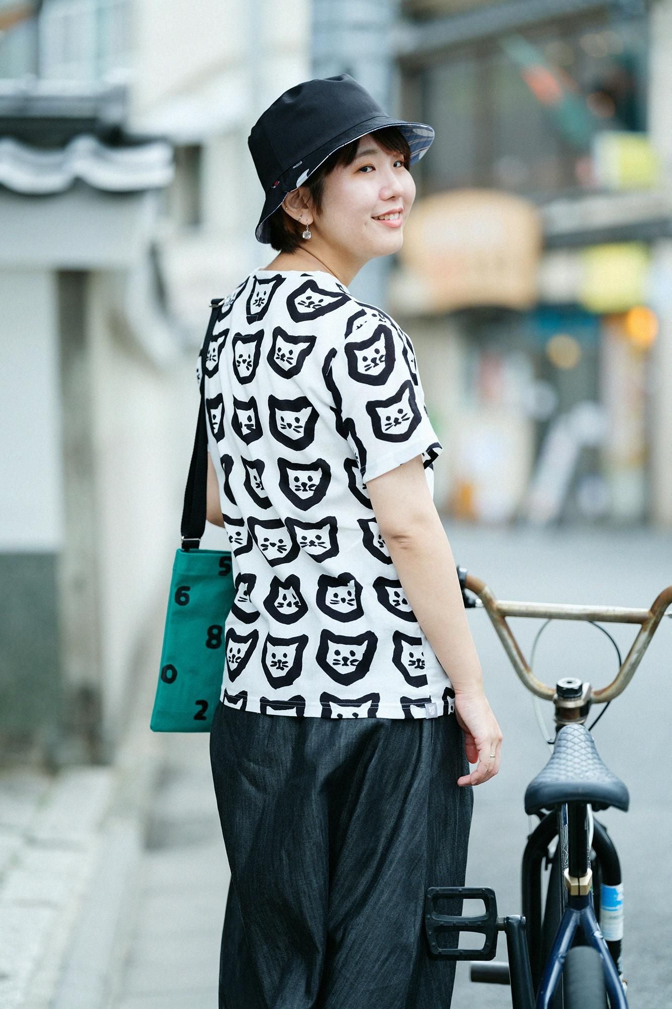 타카시마치지미 40/40 반팔T셔츠／코네코마바라