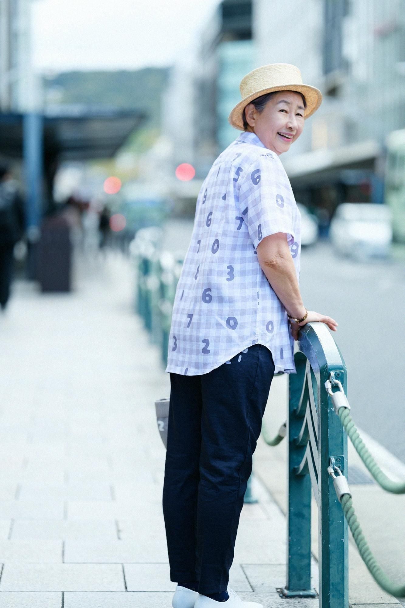 彈性亞麻人造絲 休閒窄管長褲／深藍色