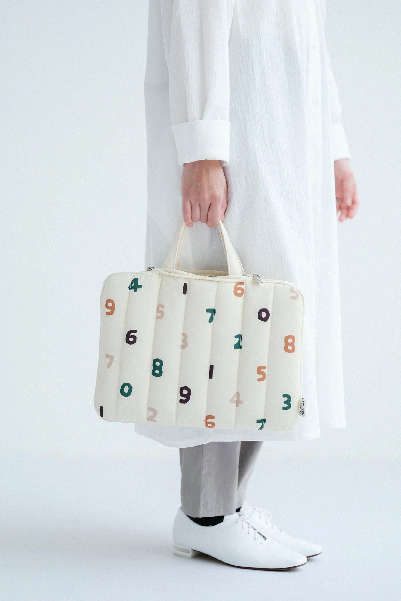 Sou ・ Sou × Eslite Bookstore PC Pouche / So-Su-U Beige