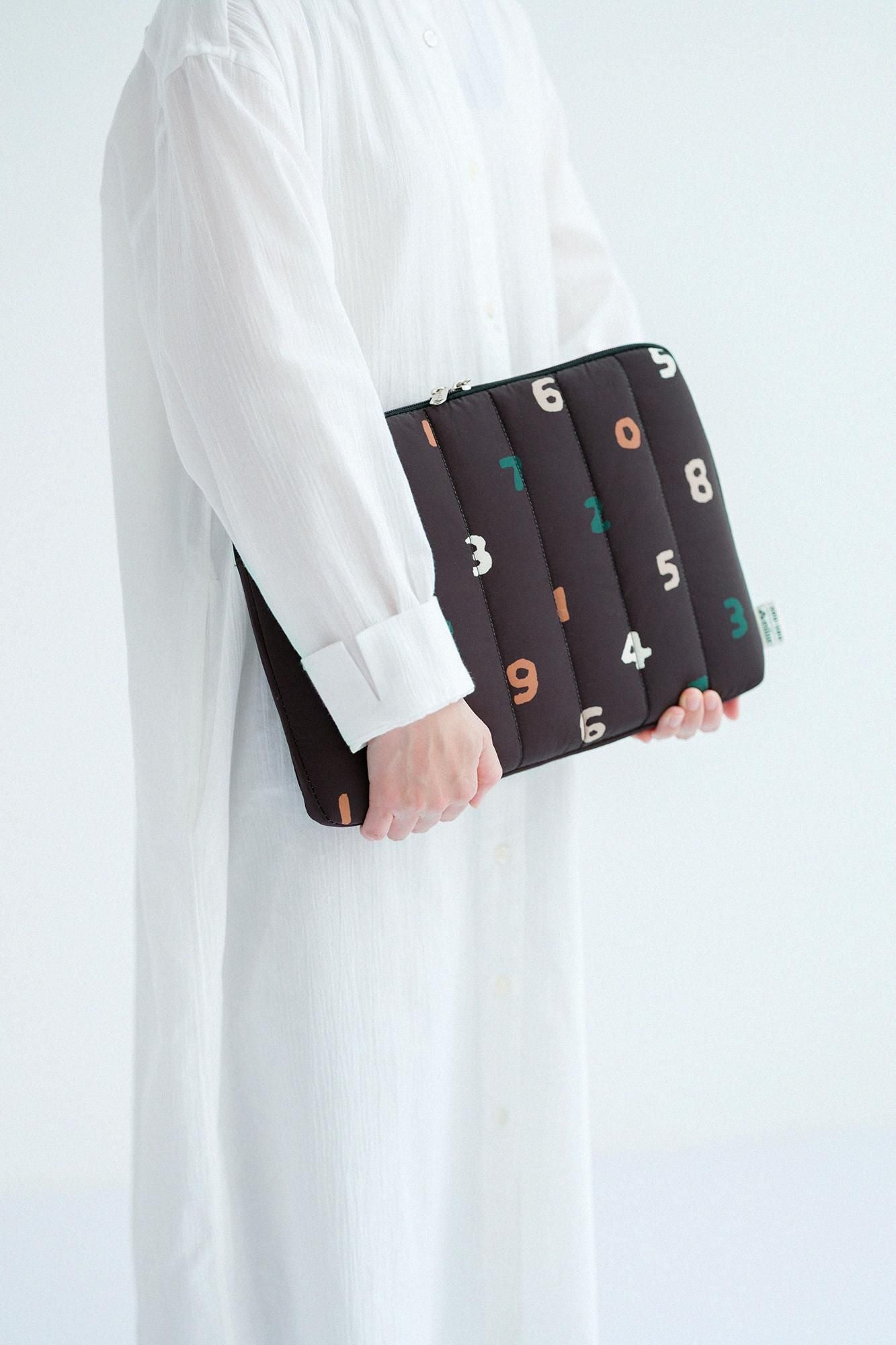 Sou ・ Sou × Eslite Bookstore PC Pouche / So-Su-u noir