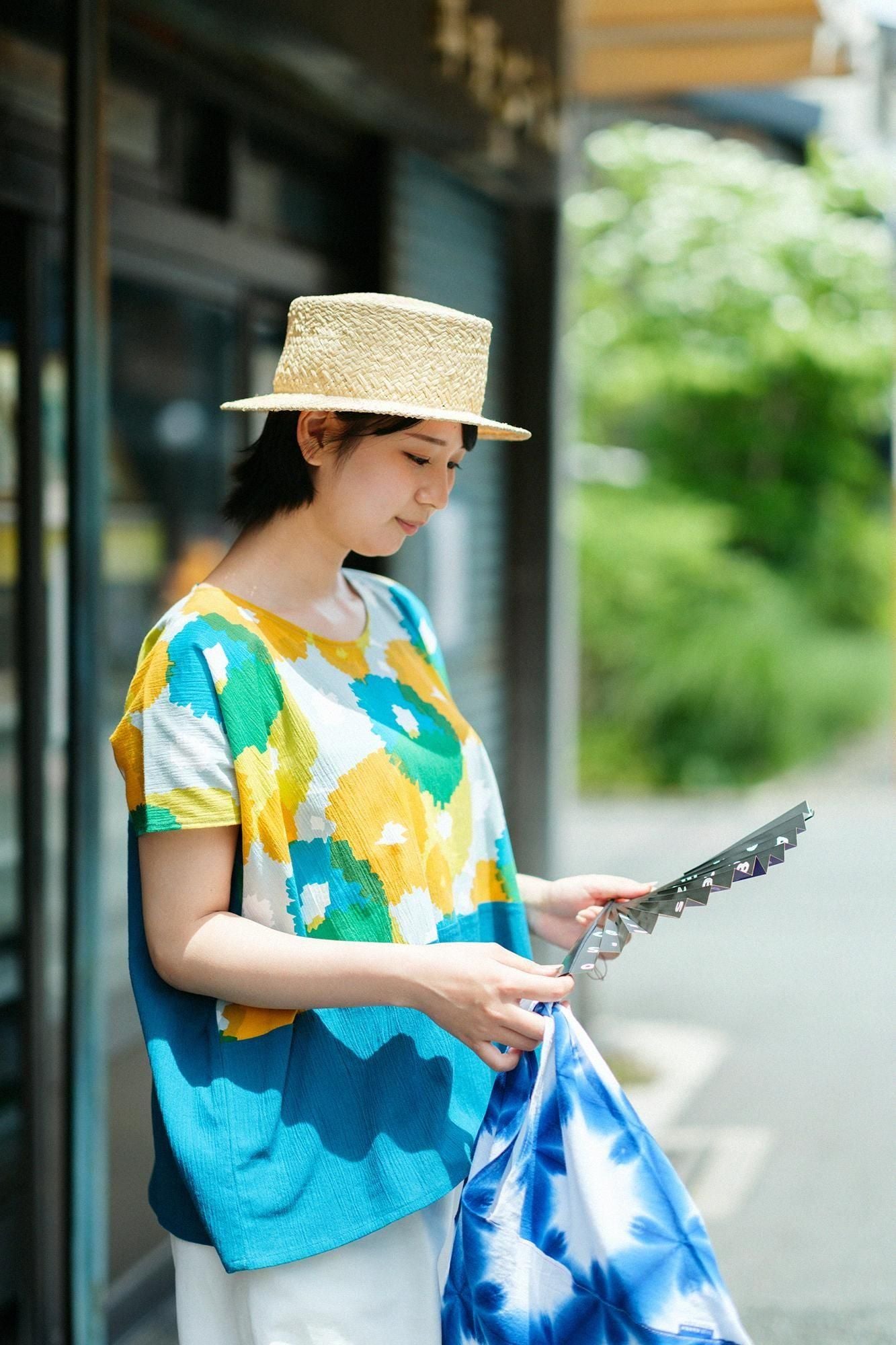 Chizimi Cotton 20/20 Square Top Bi-color Pattern on Shoulder / Full Bloom × Marine Green