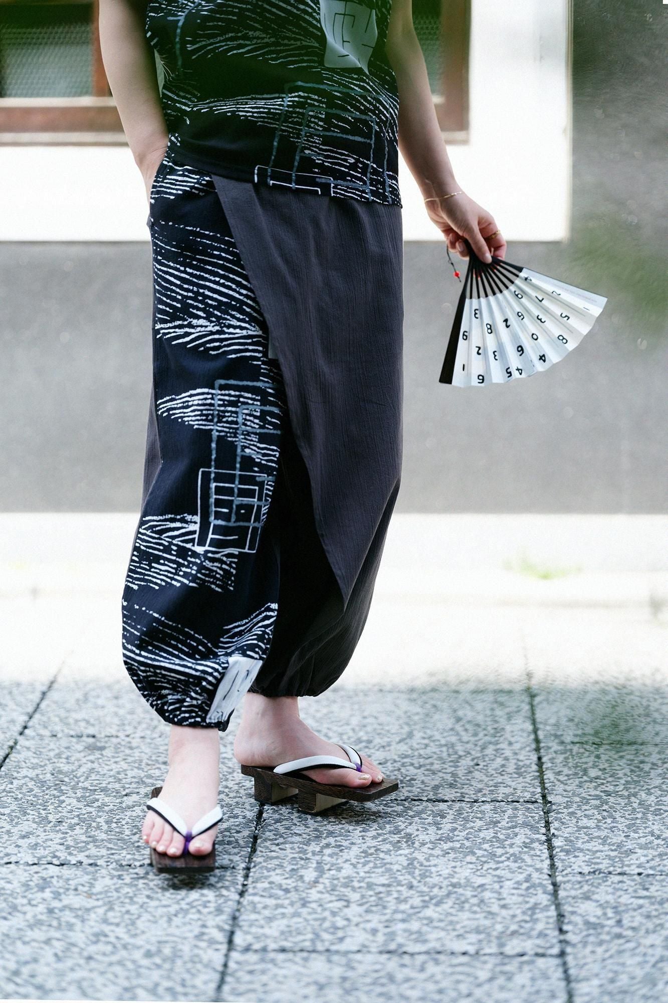 Chizimi Cotton 20/20 Wrap Harem Pants Bi-color / Dark Grey × Wave of Reiwa