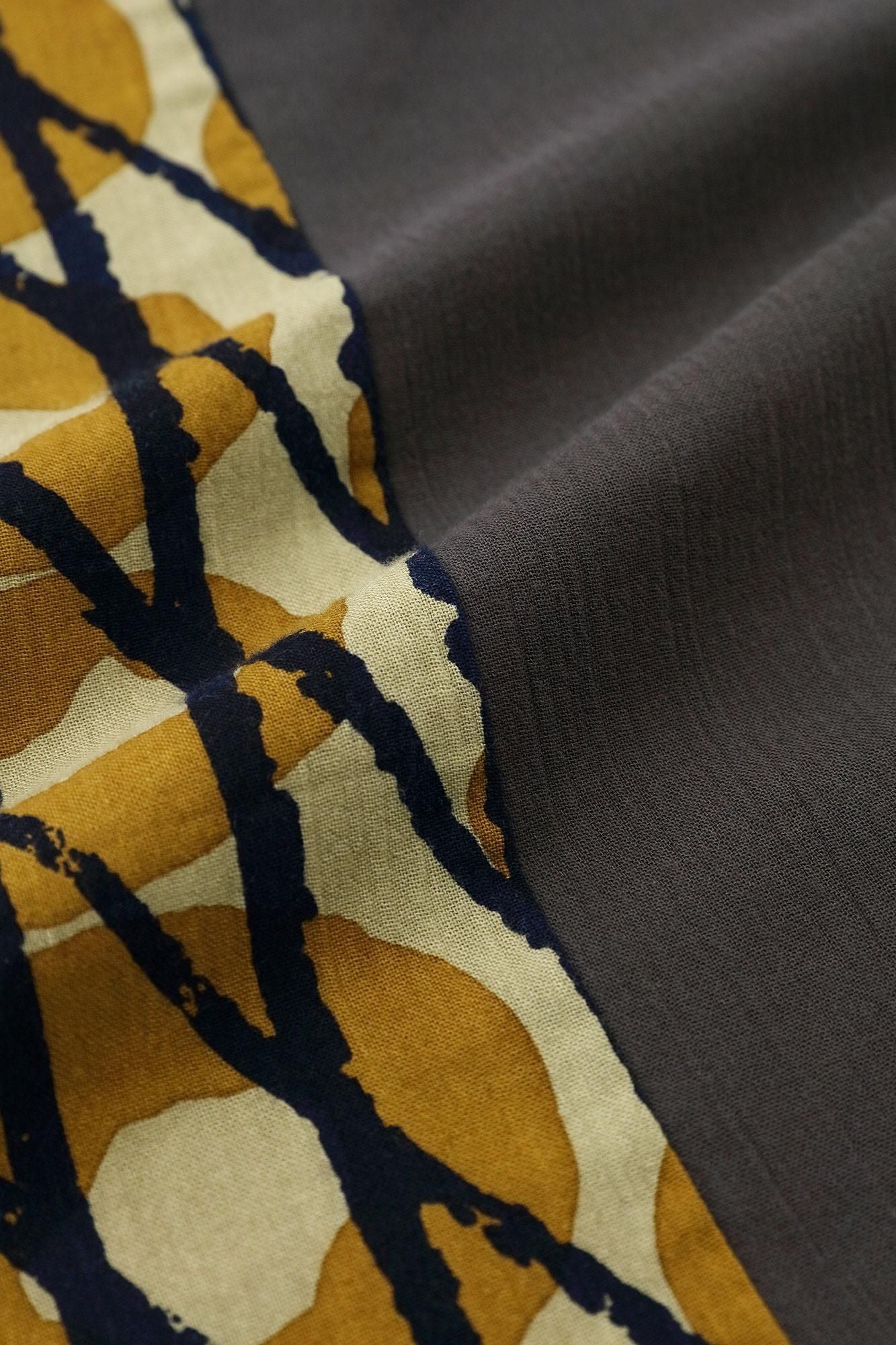 高島縮棉 20/20富士（飛鼠褲）2.0／深灰色×狂風暴雨