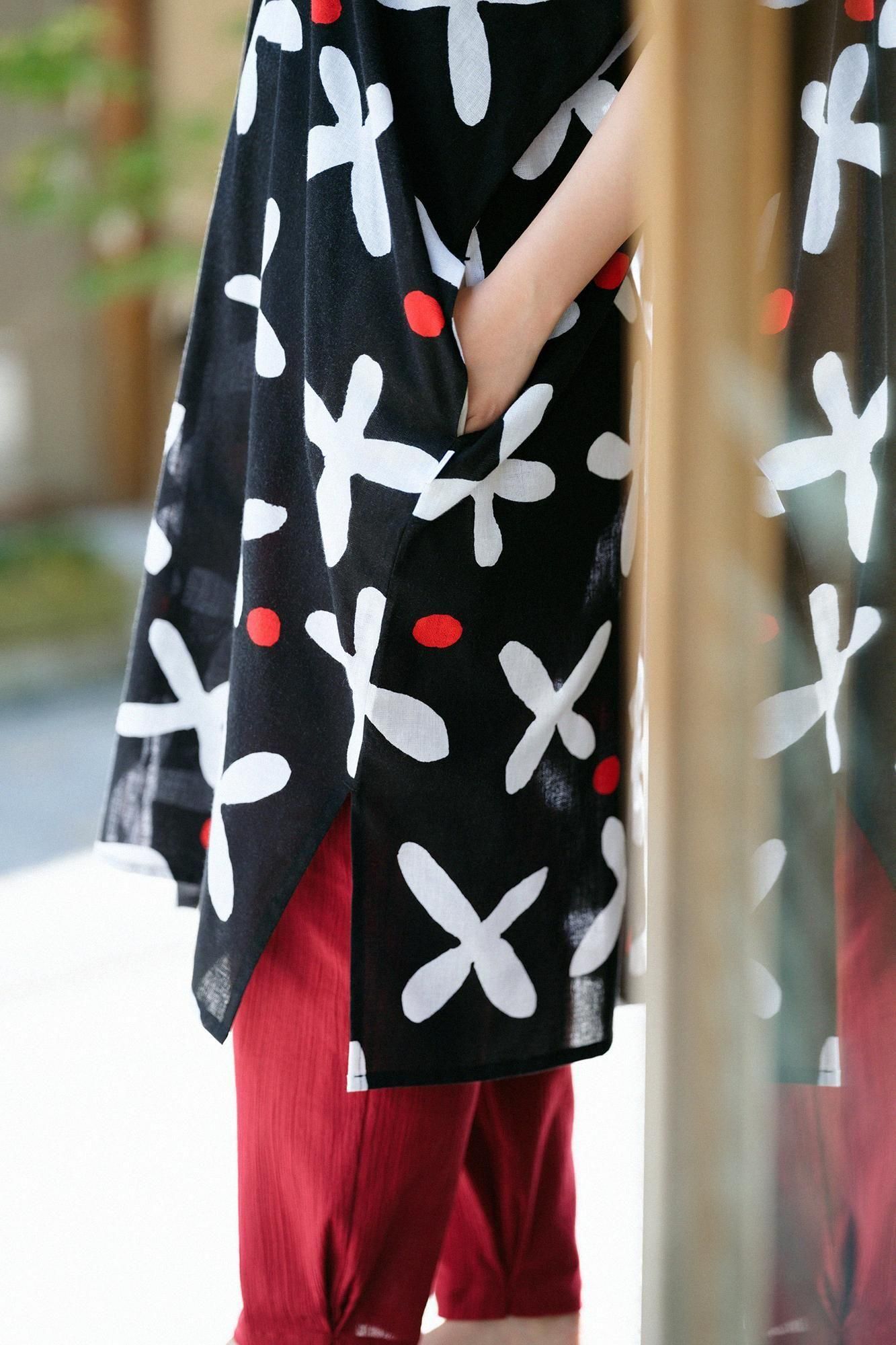 Isemomen Bun Rectangular Dress Split Joint / Suzushiroso Black