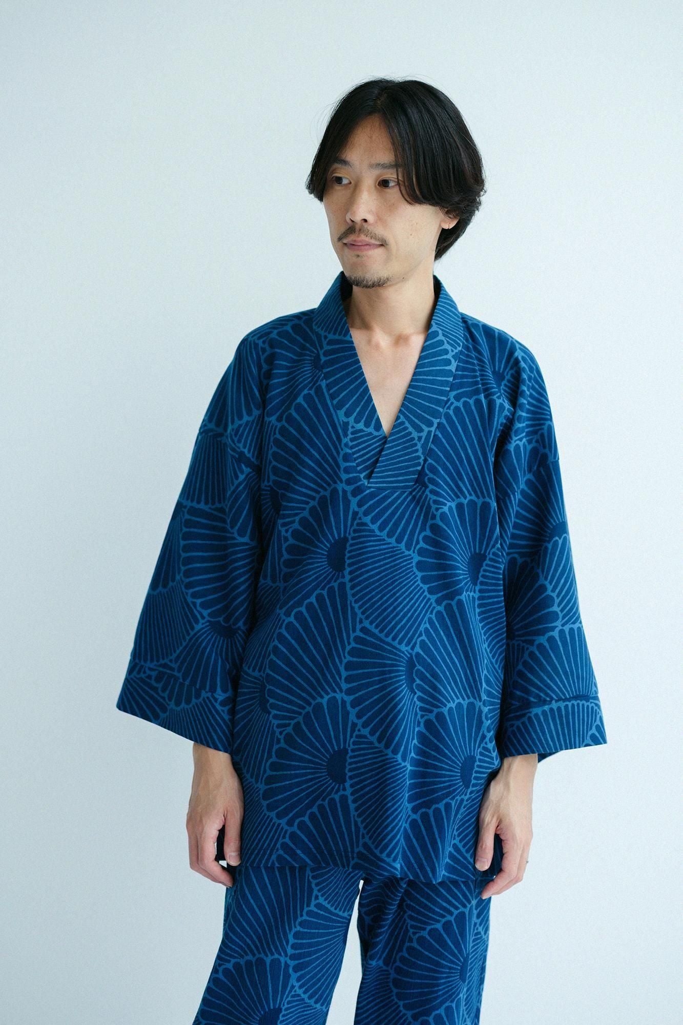 古布　両面染め　型染　藍染　蝶々　竹に雀　撫子　菊 高島縮 40/40 藍捺染（あいなせん） 風靡（ふうび） 上／菊扇（きくおう