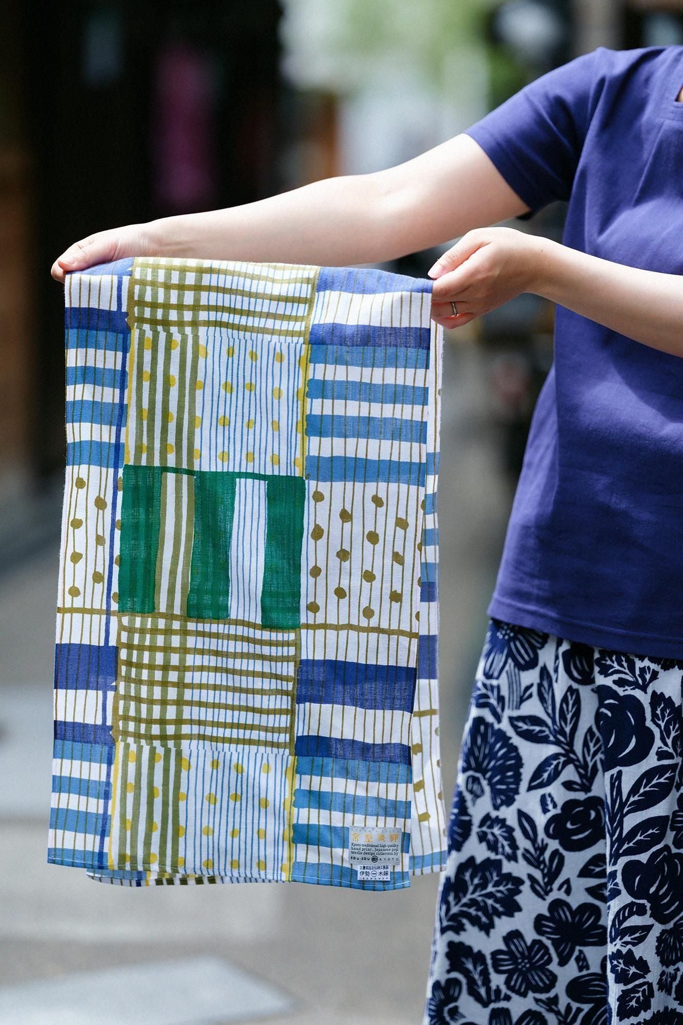 Isemomen Cotton Short Scarf / Layering