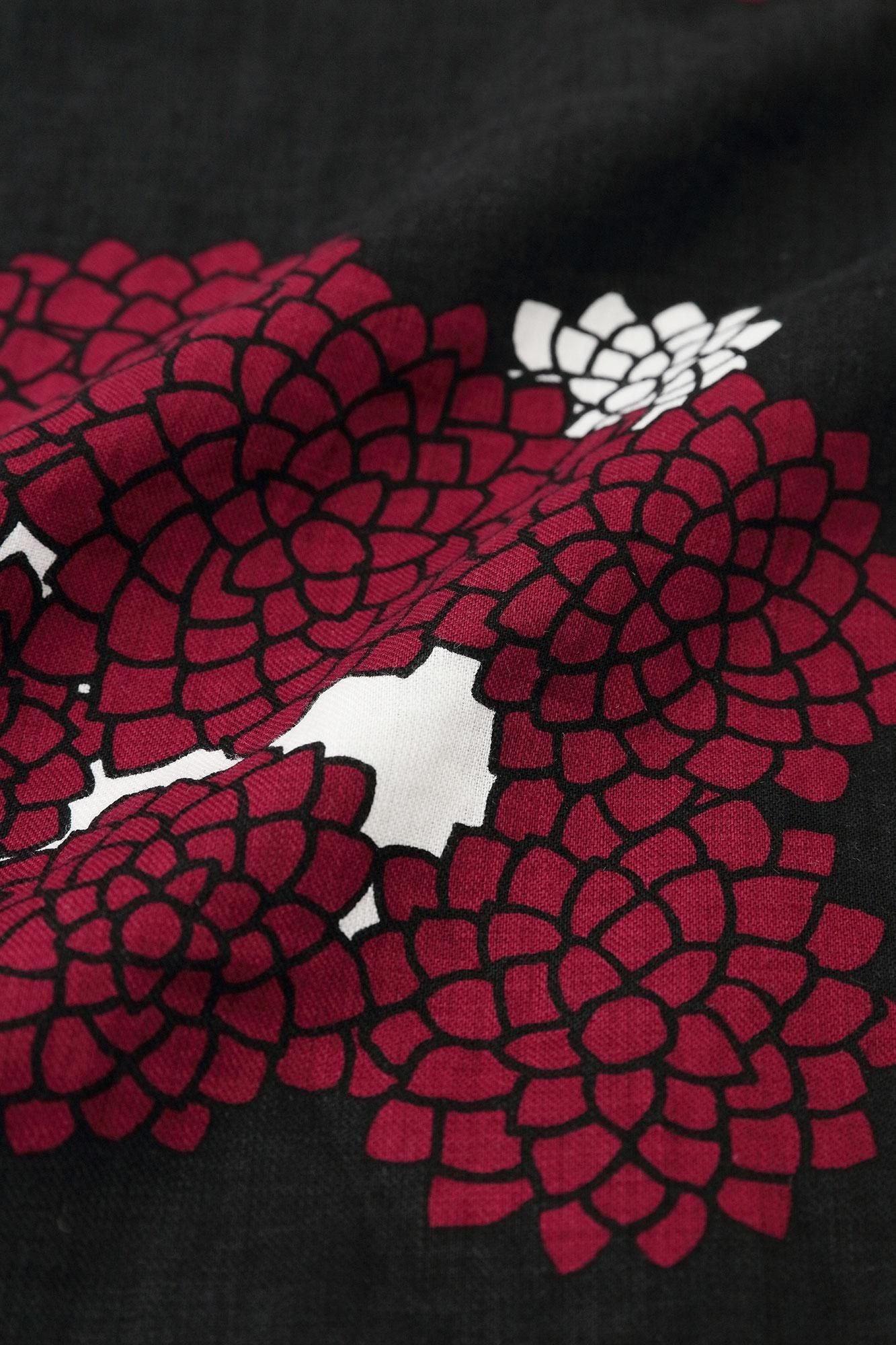 大麻Yukata新鲜 /菊花在云中