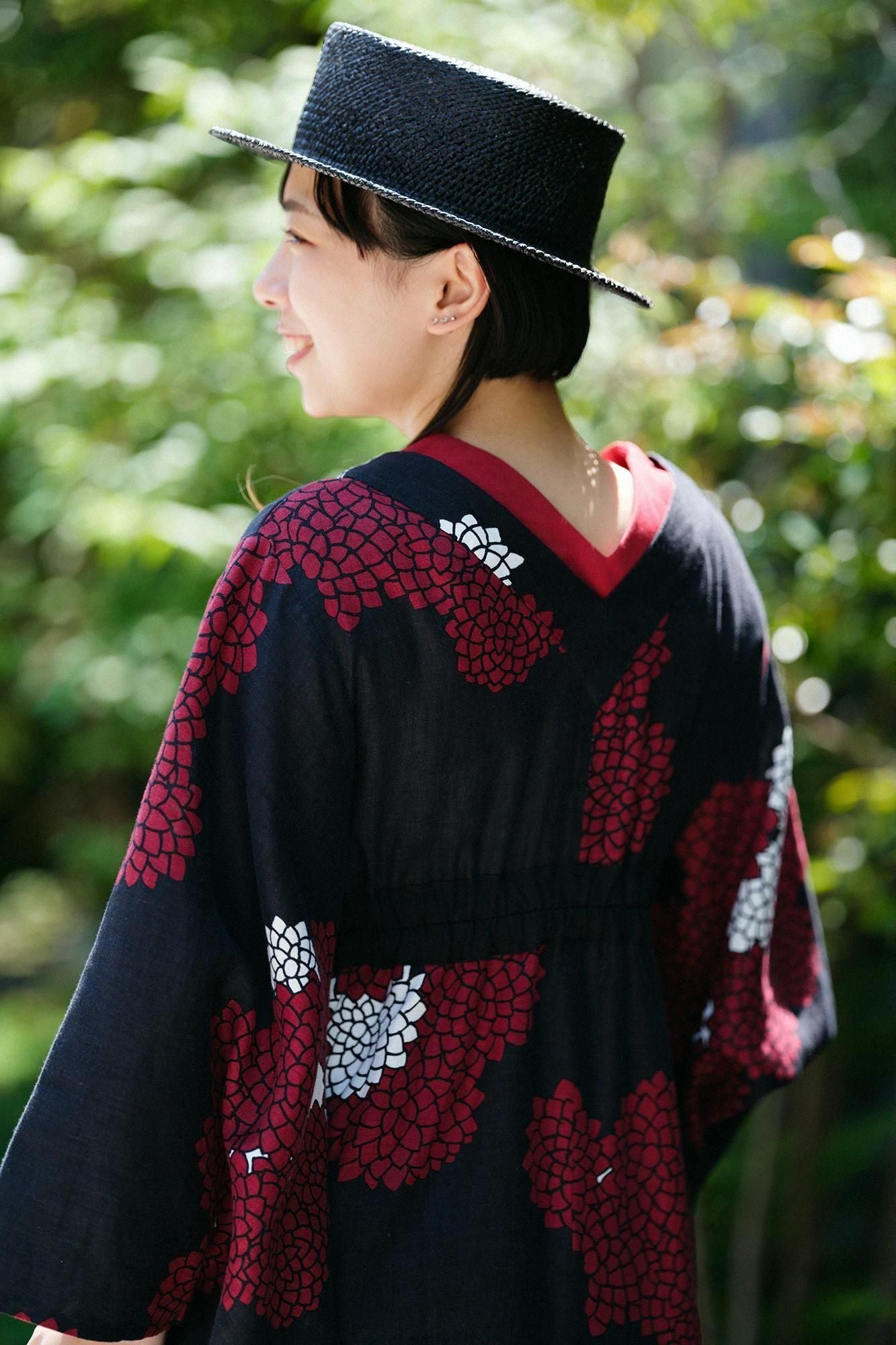 大麻Yukata新鲜 /菊花在云中