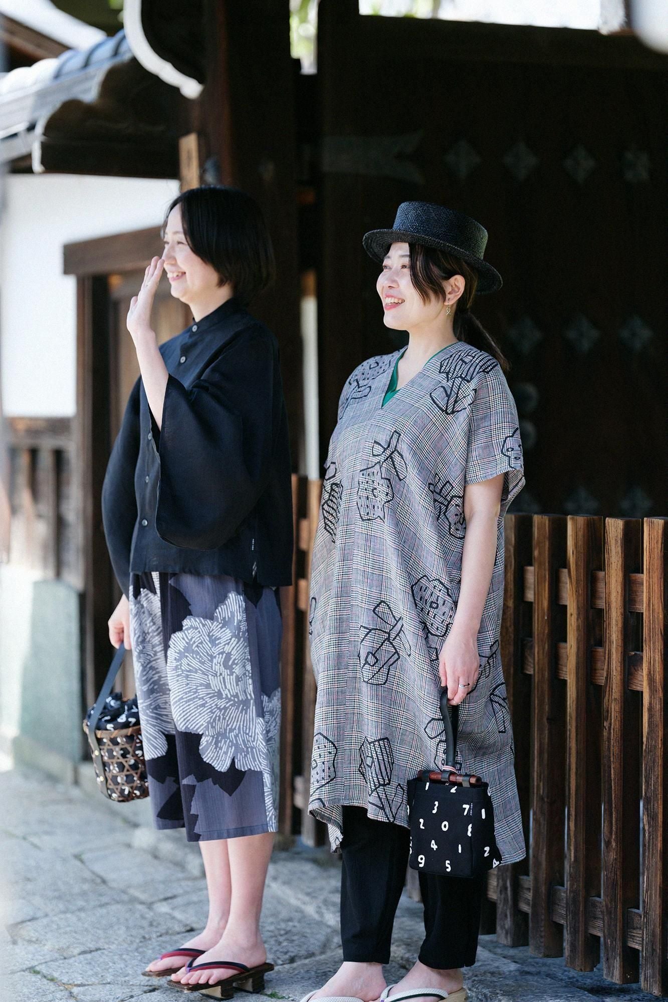 Linen Lattice Weave Rectangular Dress Lattice Weave) Split Joint / Flower Seedling Scattered