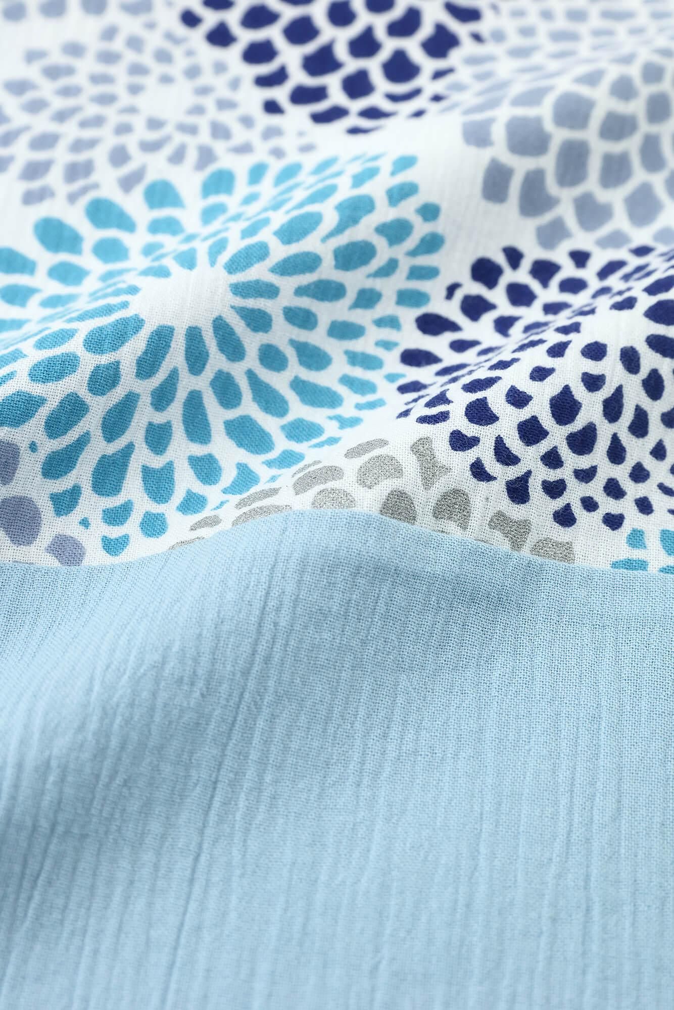 Chizimi Cotton 20/20 Square Top Bi-color Pattern on Shoulder / Chrysanthemum Seiran × Light Blue