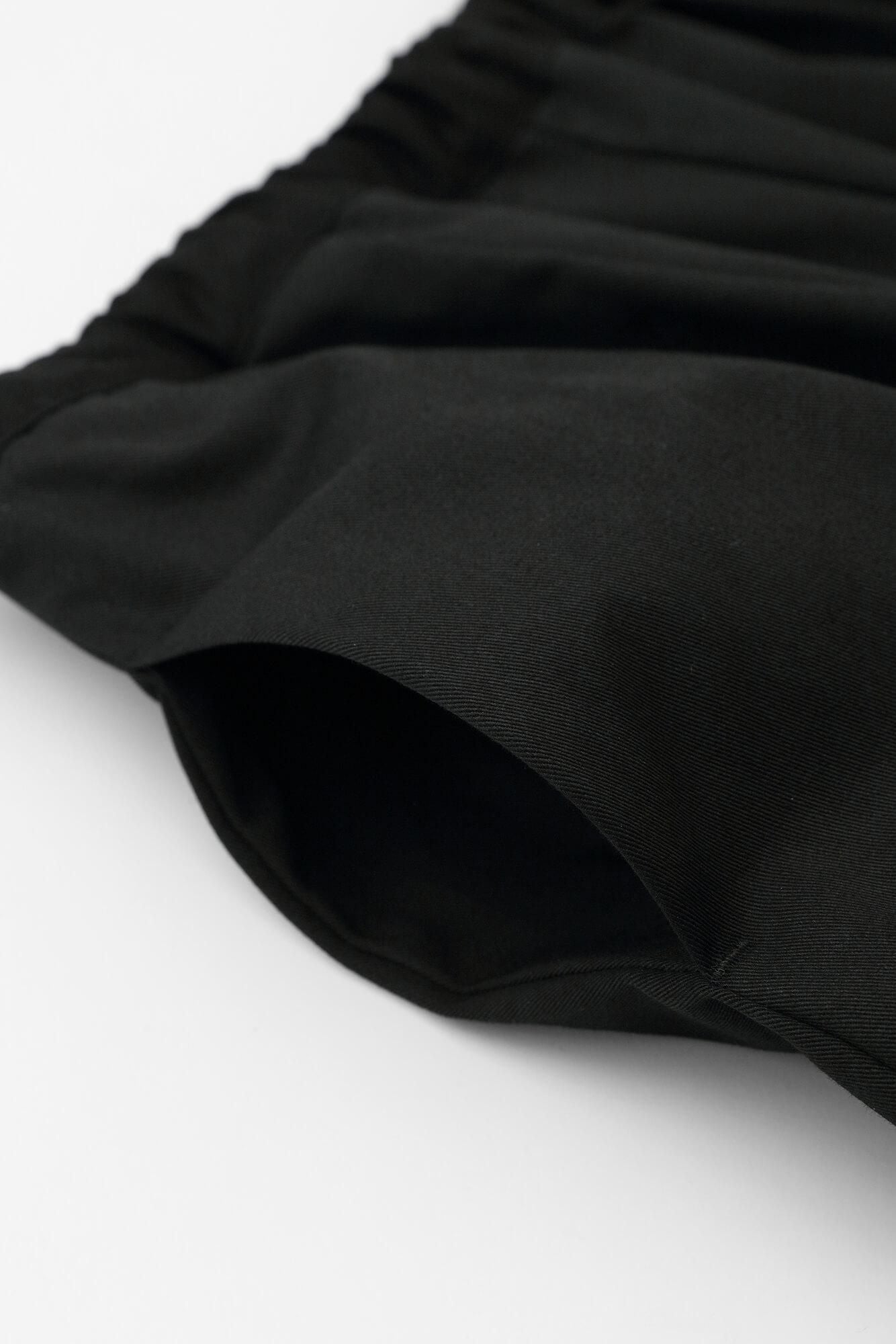 高密度 綾織（あやおり） 二ノ襞（にのひだ）もんぺ つぼみ／濡羽色（ぬればいろ）