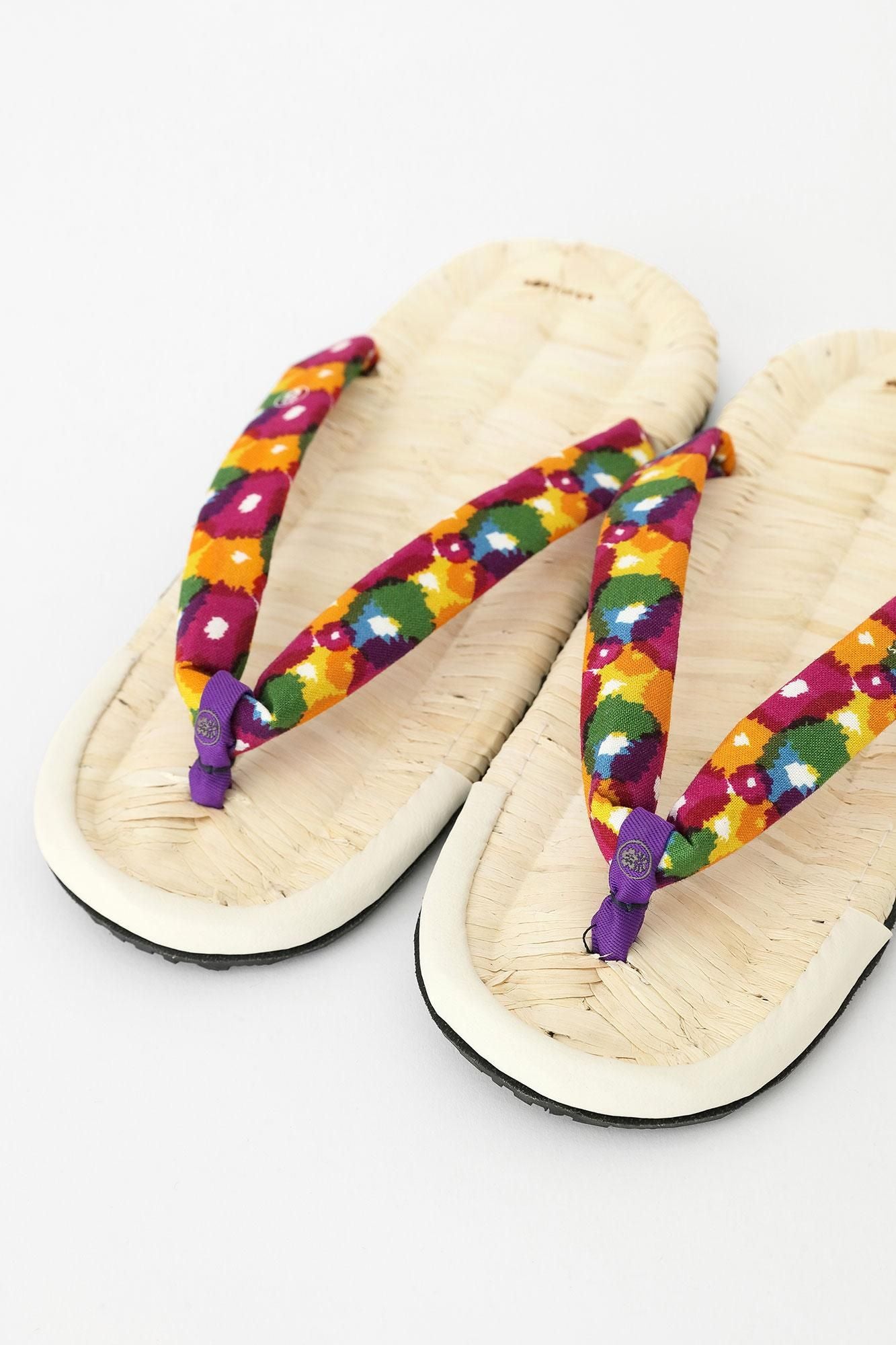 草履あさぶら 茶竹／咲きほこる