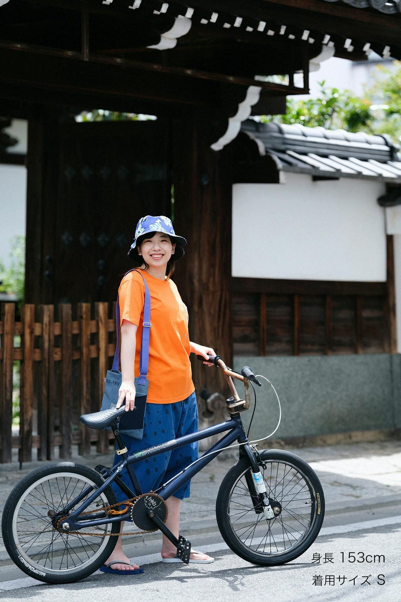 t-shirt à poche courte