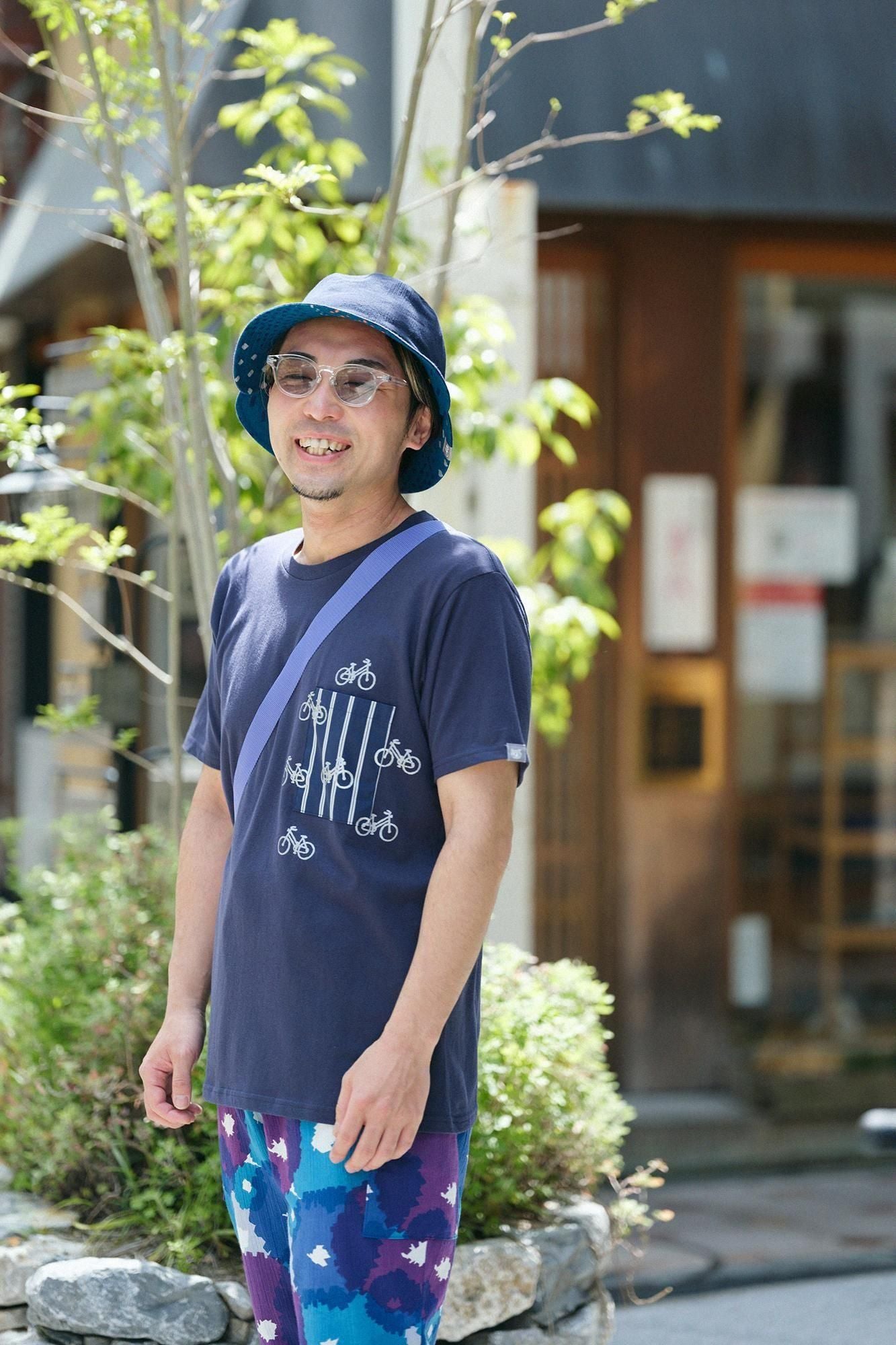 短袖口袋T-shirt [5.0] /都會藍x單車圖案