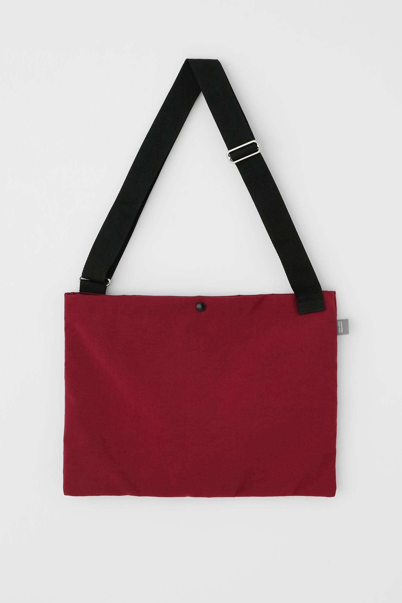 ナイロン サコッシュ／レッド