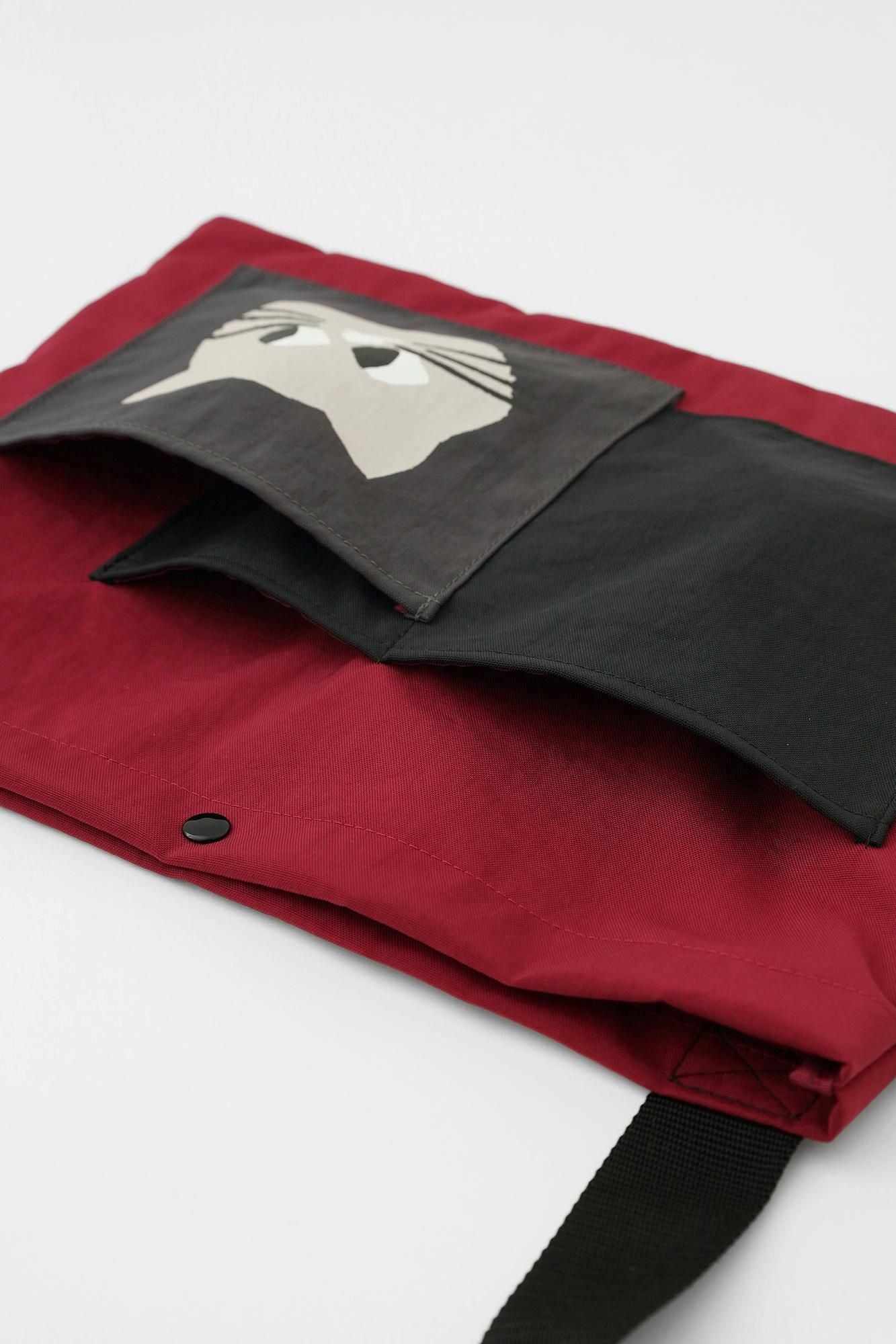 ナイロン サコッシュ／レッド