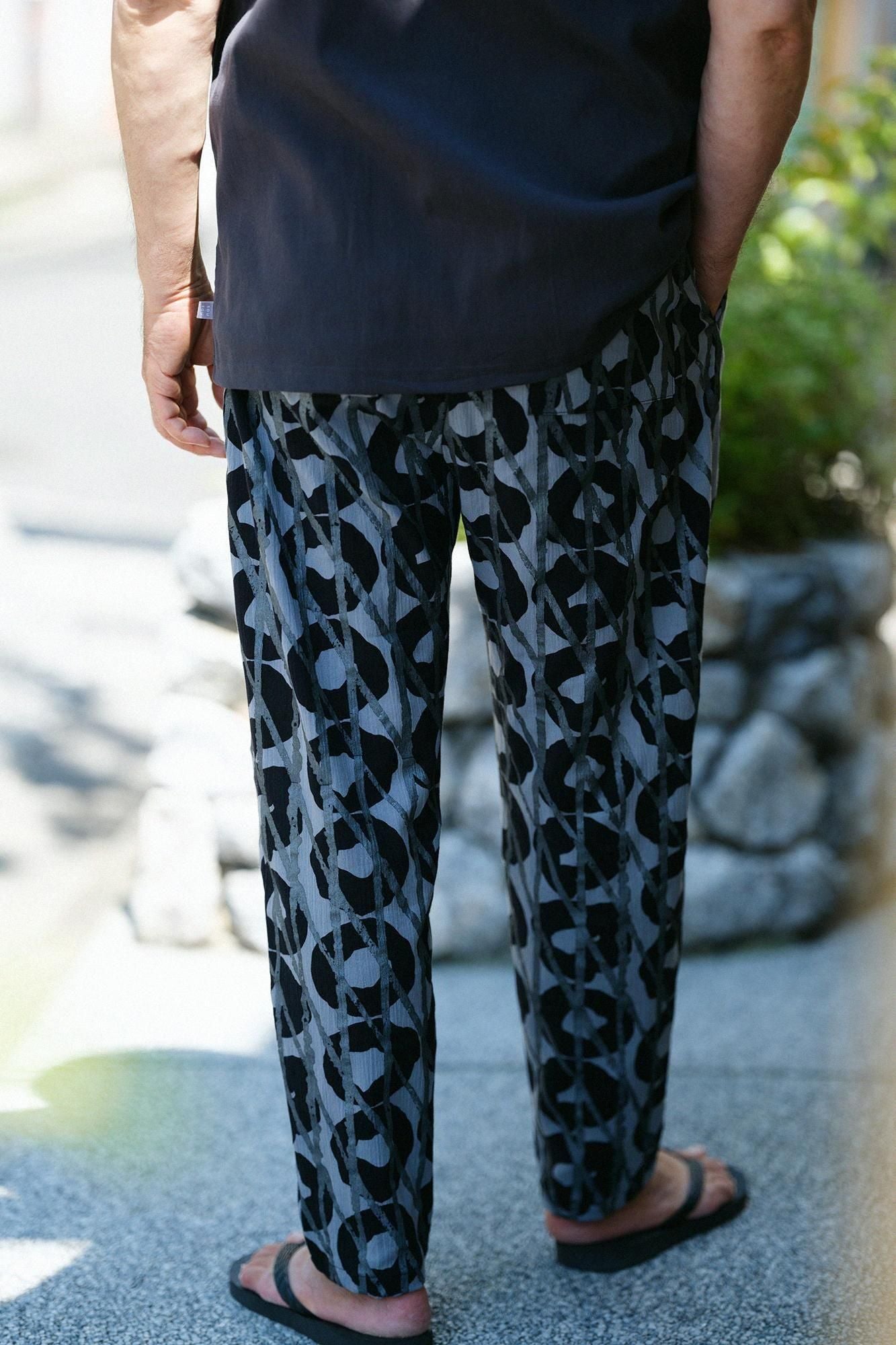 高島縮棉 20/20休閒窄管長褲／狂風暴雨