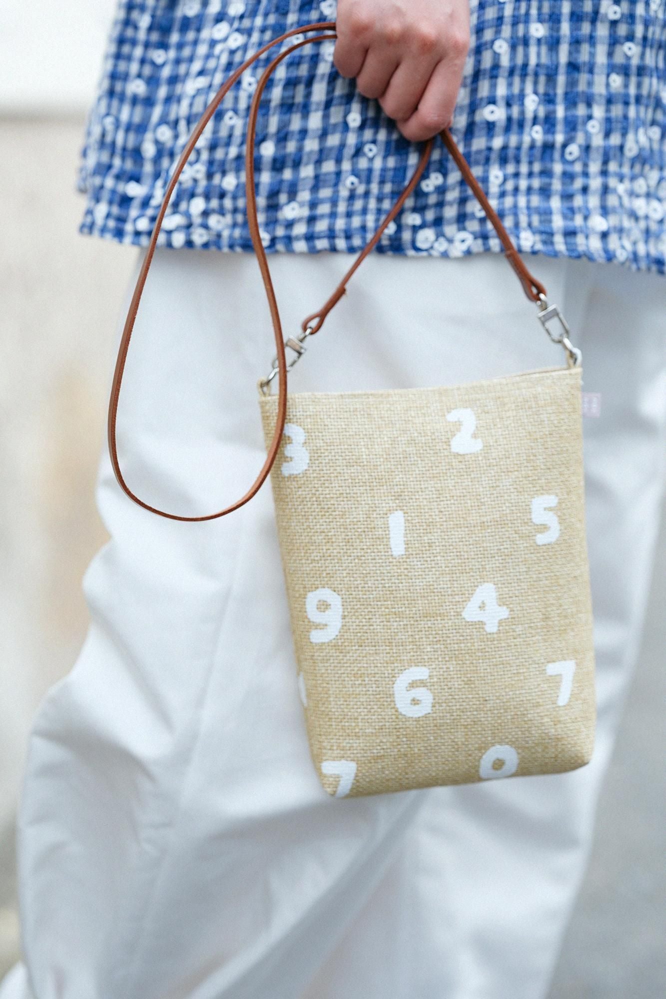 巴拿馬Y. Pouch / SO-SU-U十數米色