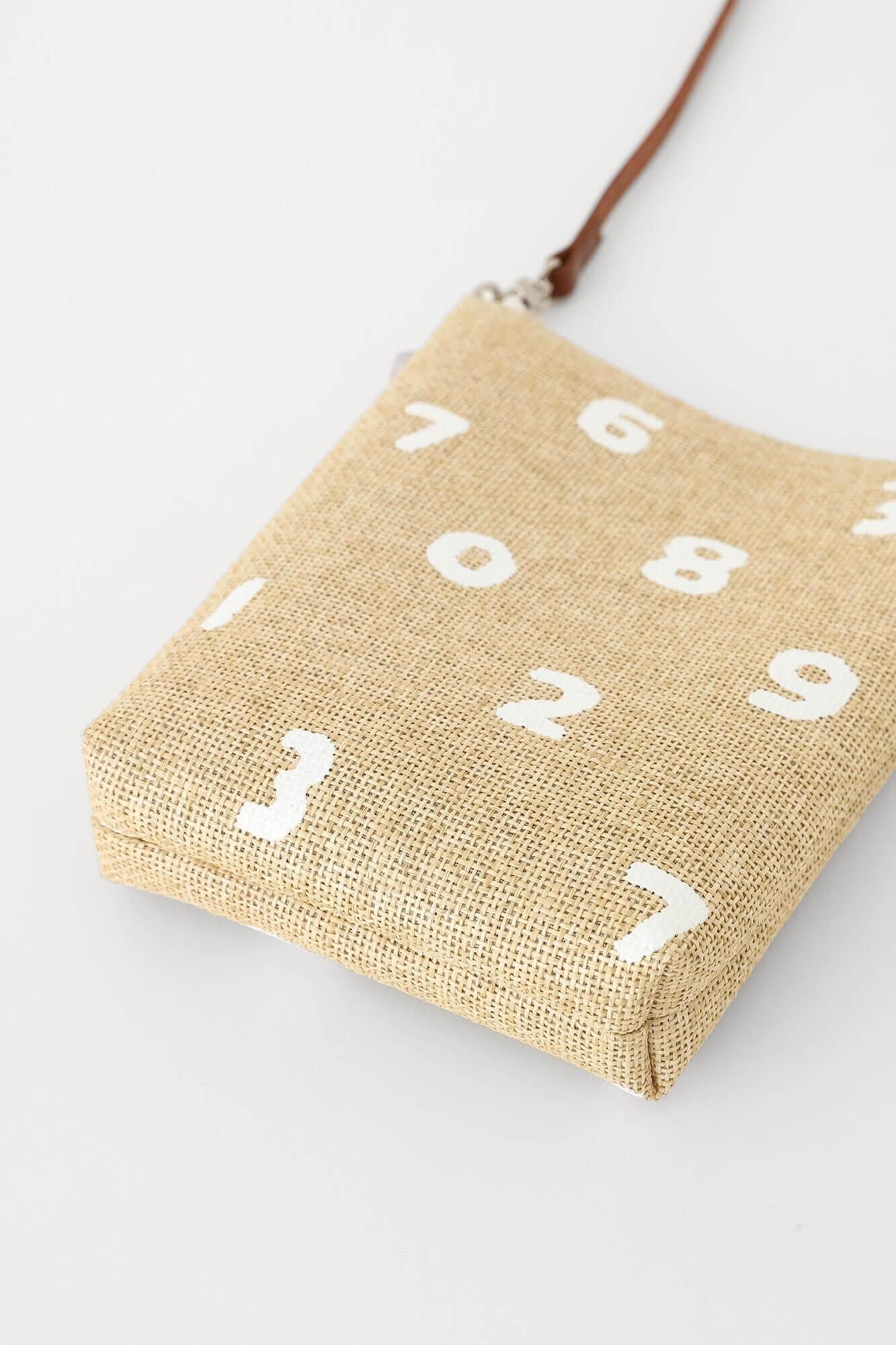 巴拿馬Y. Pouch / SO-SU-U十數米色