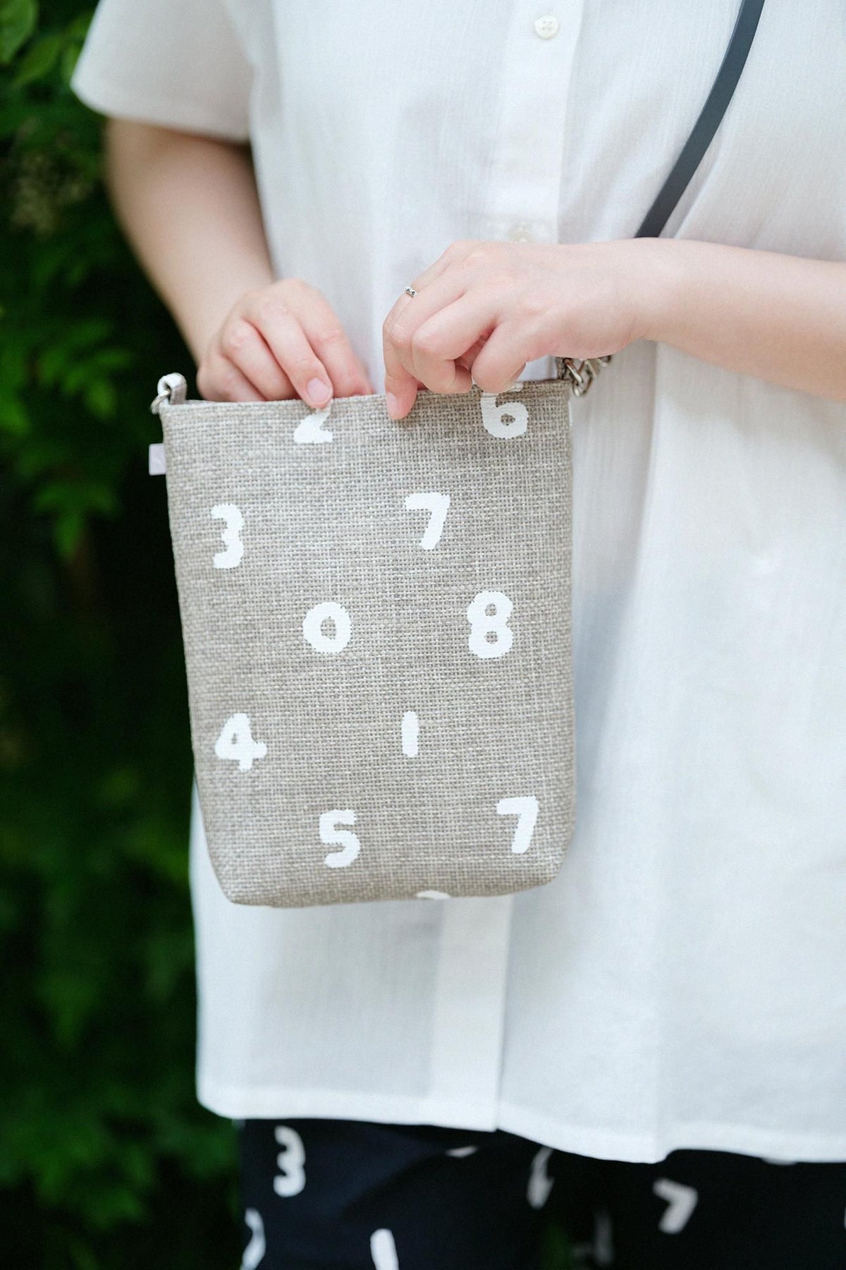 【Ships ard. 7/7】Panama Y. Pouch／SO-SU-U Greige