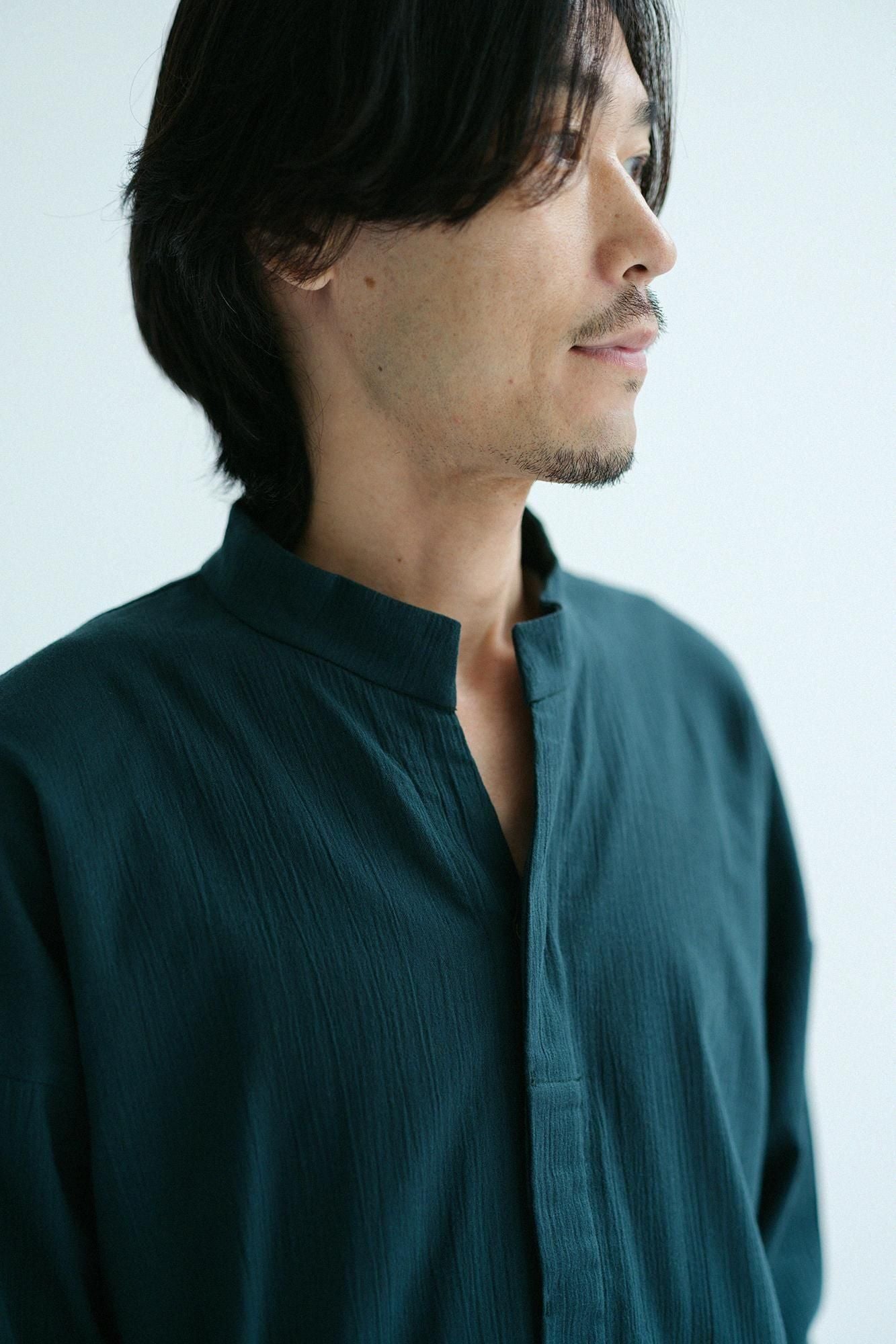 Chizimi Cotton 20/20 Band Collar Tight-sleeved Kimono Shirt / Dark Green