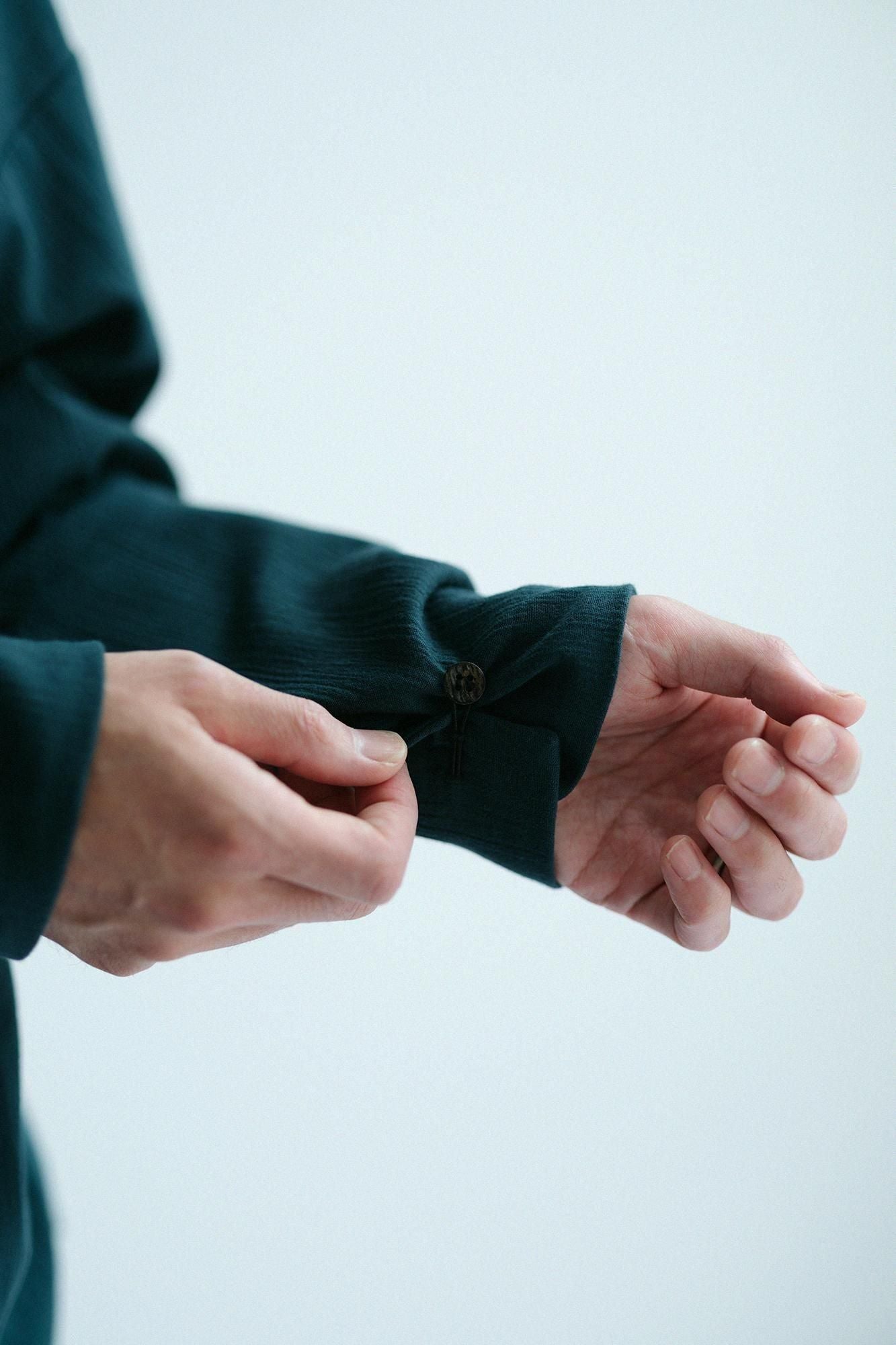 Chizimi Cotton 20/20 Band Collar Tight-sleeved Kimono Shirt / Dark Green