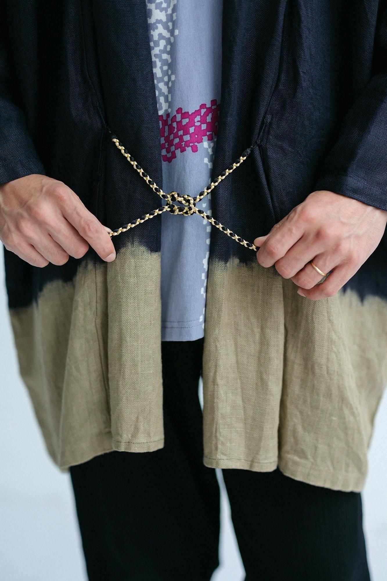 近清紮染 麻紗 梯形袖 短外套 单／单。分層染 黑色×亞麻色