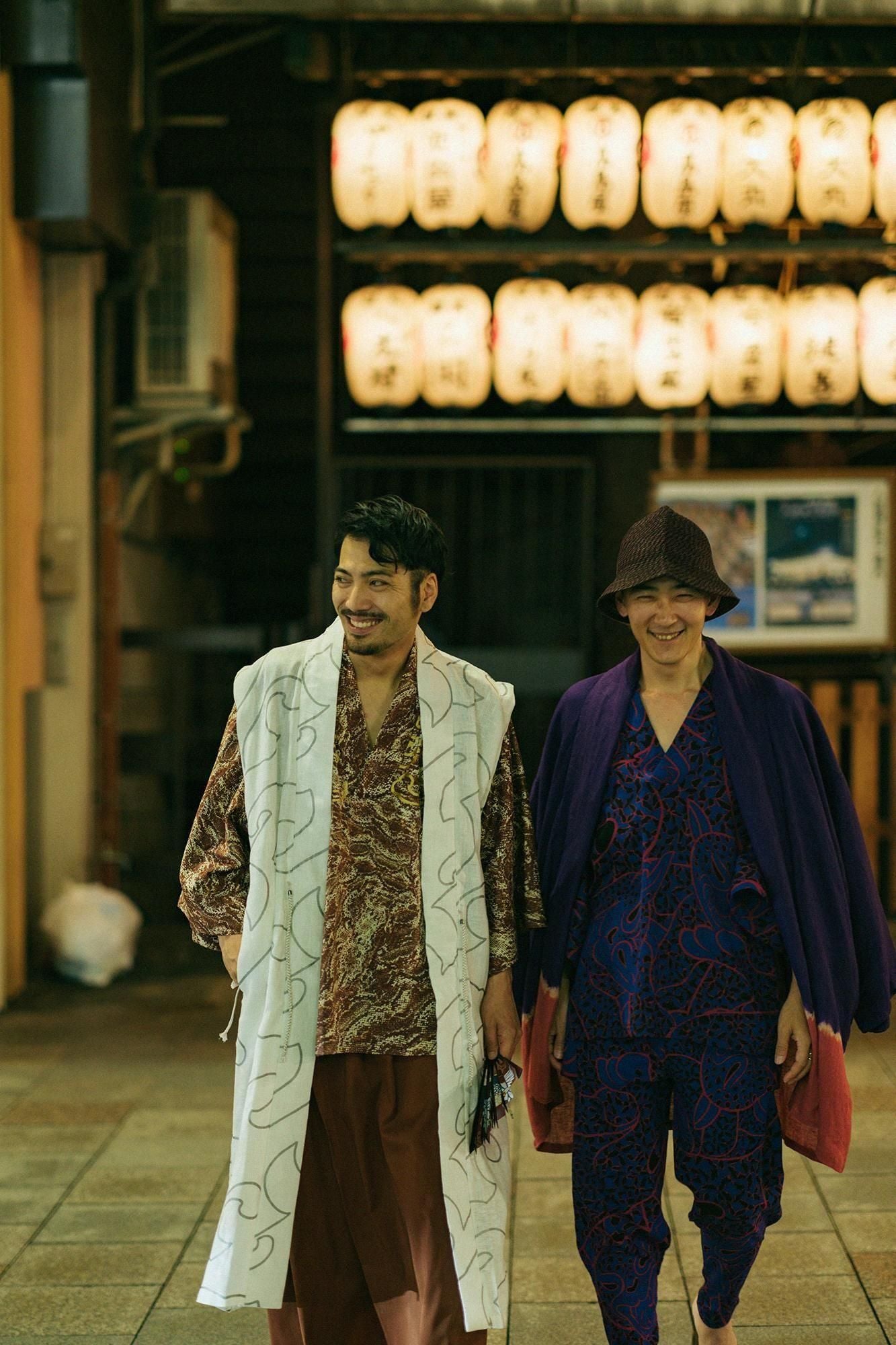 【官網限定】近清紮染 麻紗 梯形袖 短外套 單層／分層染 深紫色×紫紅色