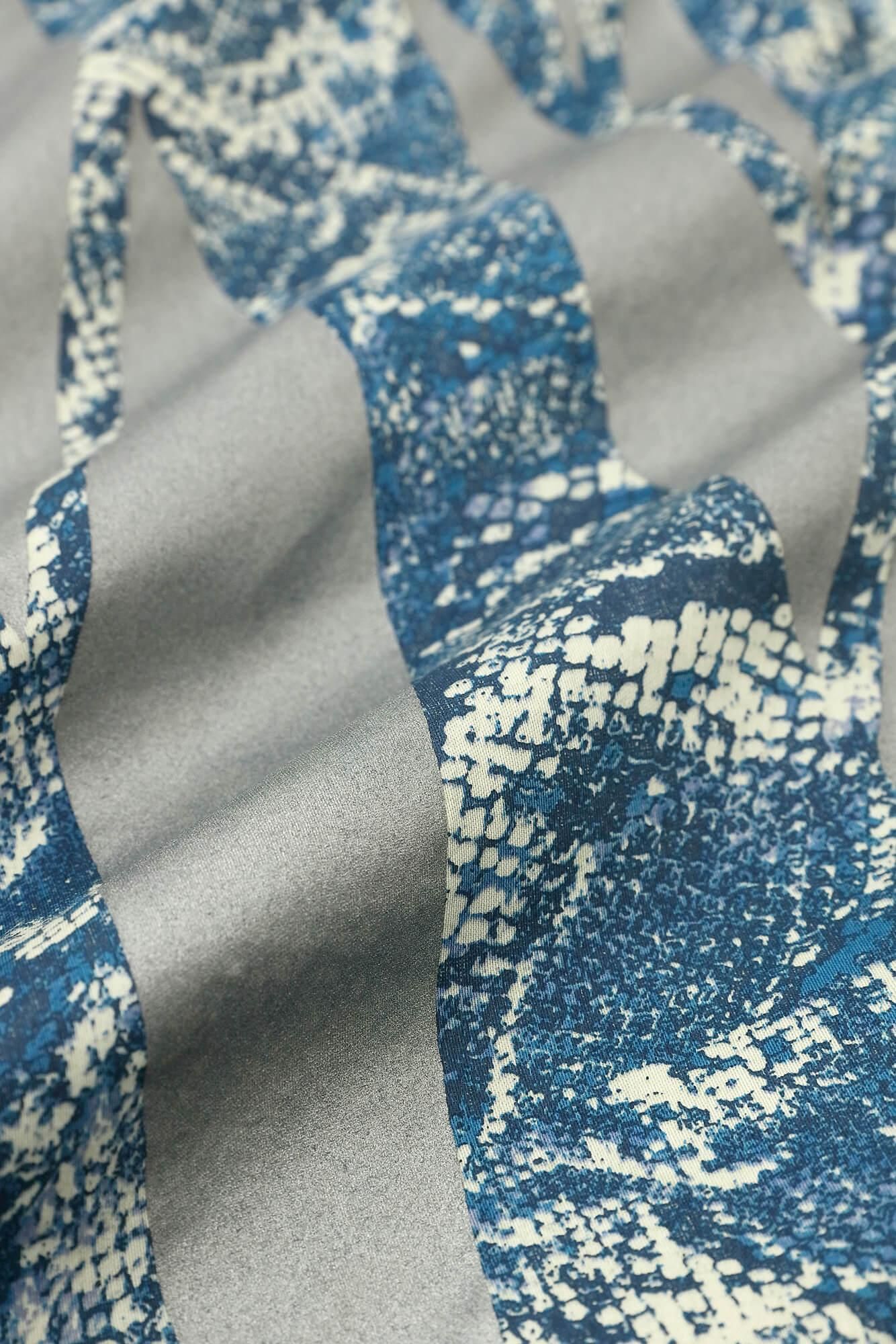 缎纹 (fuuubi) 内衣 (shini) 颈纹 (kubinukimonyo)/薄冰风景 (usurabigeshiki) 青金石 (ruli color)