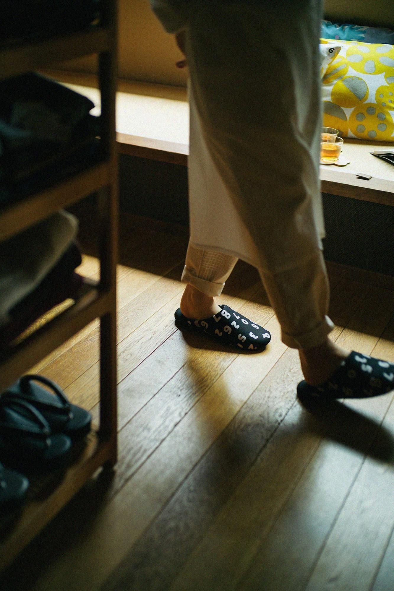 圖案紋樣室內拖鞋／SO-SU-U十數 昆 黑色