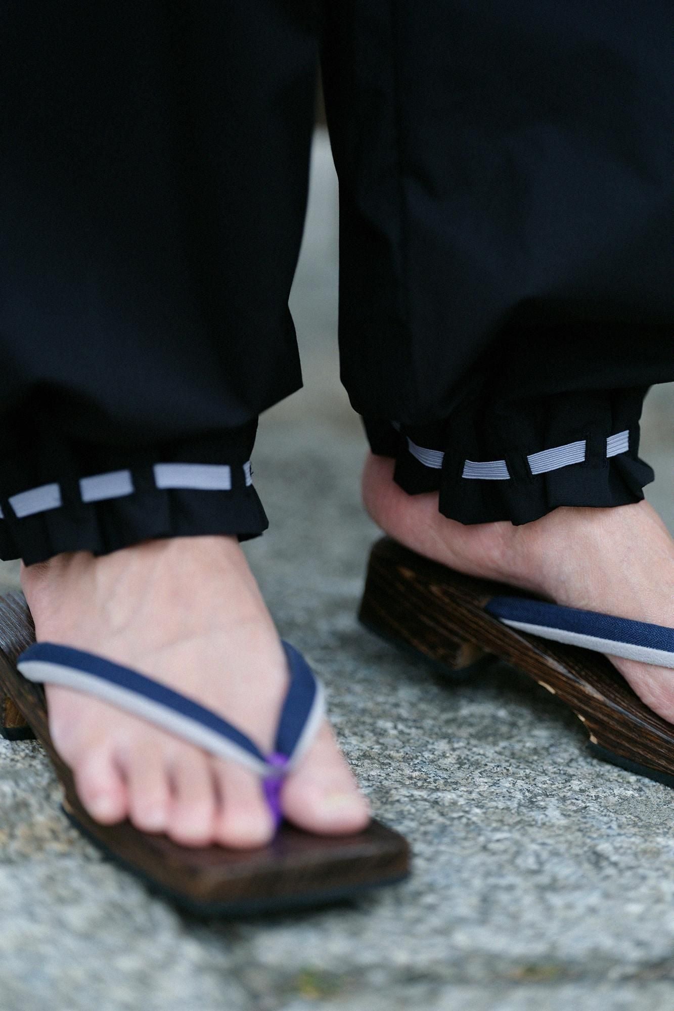 タイプライタークロス 宮中裾（きゅうちゅうすそ）／濡羽色（ぬればいろ）