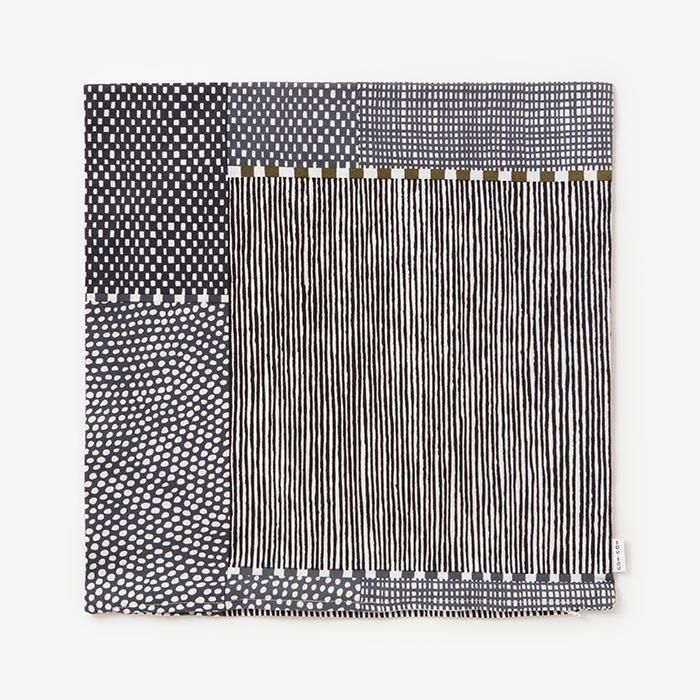 Housse de coussin 21ème tissage uni/Sumi-iro [La livraison prend environ 3 semaines]