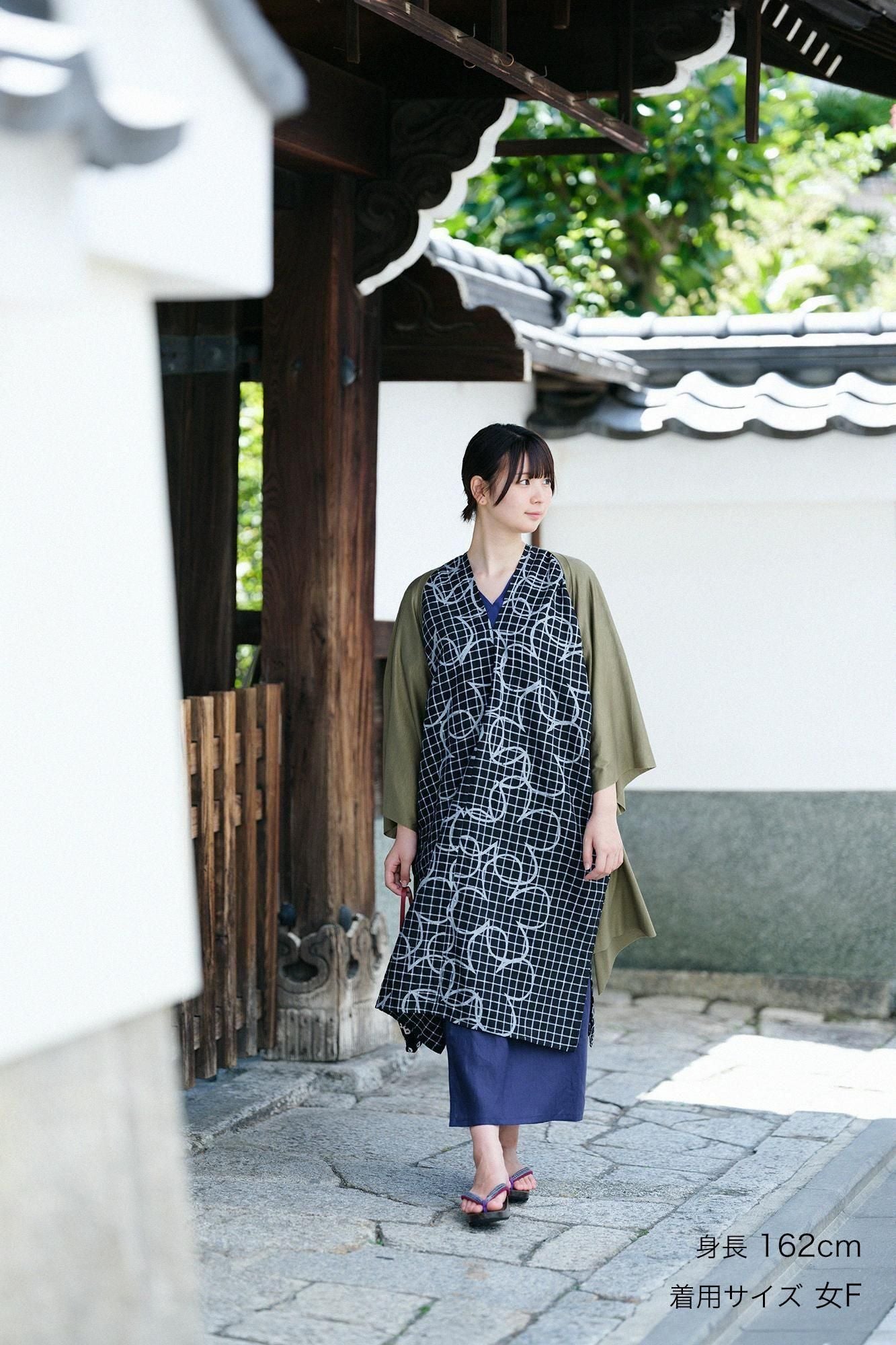 GIZA x Lyocell Plain Stitch Squirrel-like Cardigan / Olive Green