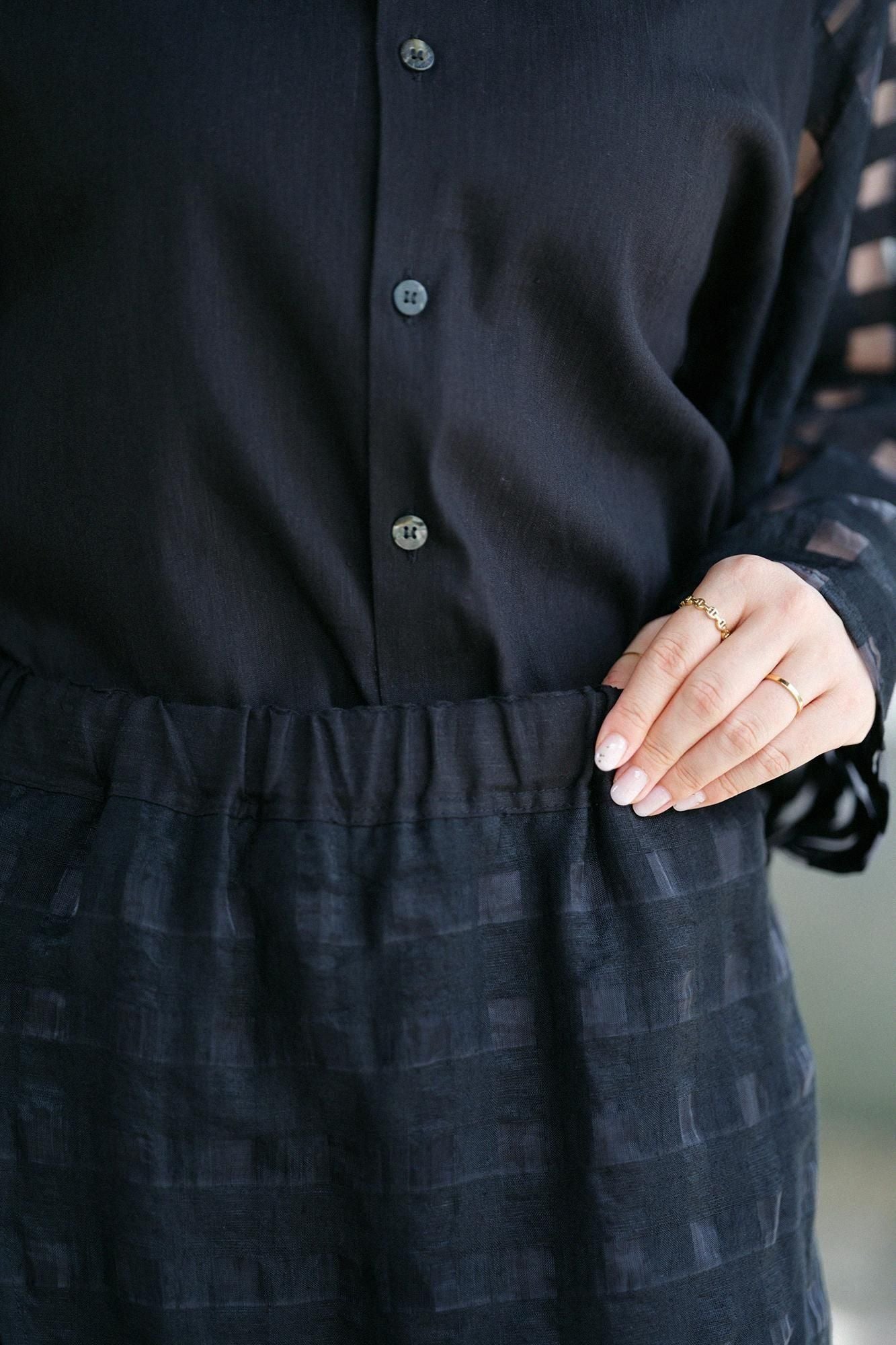 【Online】Linen-Rayon Blend × Hollow Out Lattice Weave Wrap Harem Pants / Black