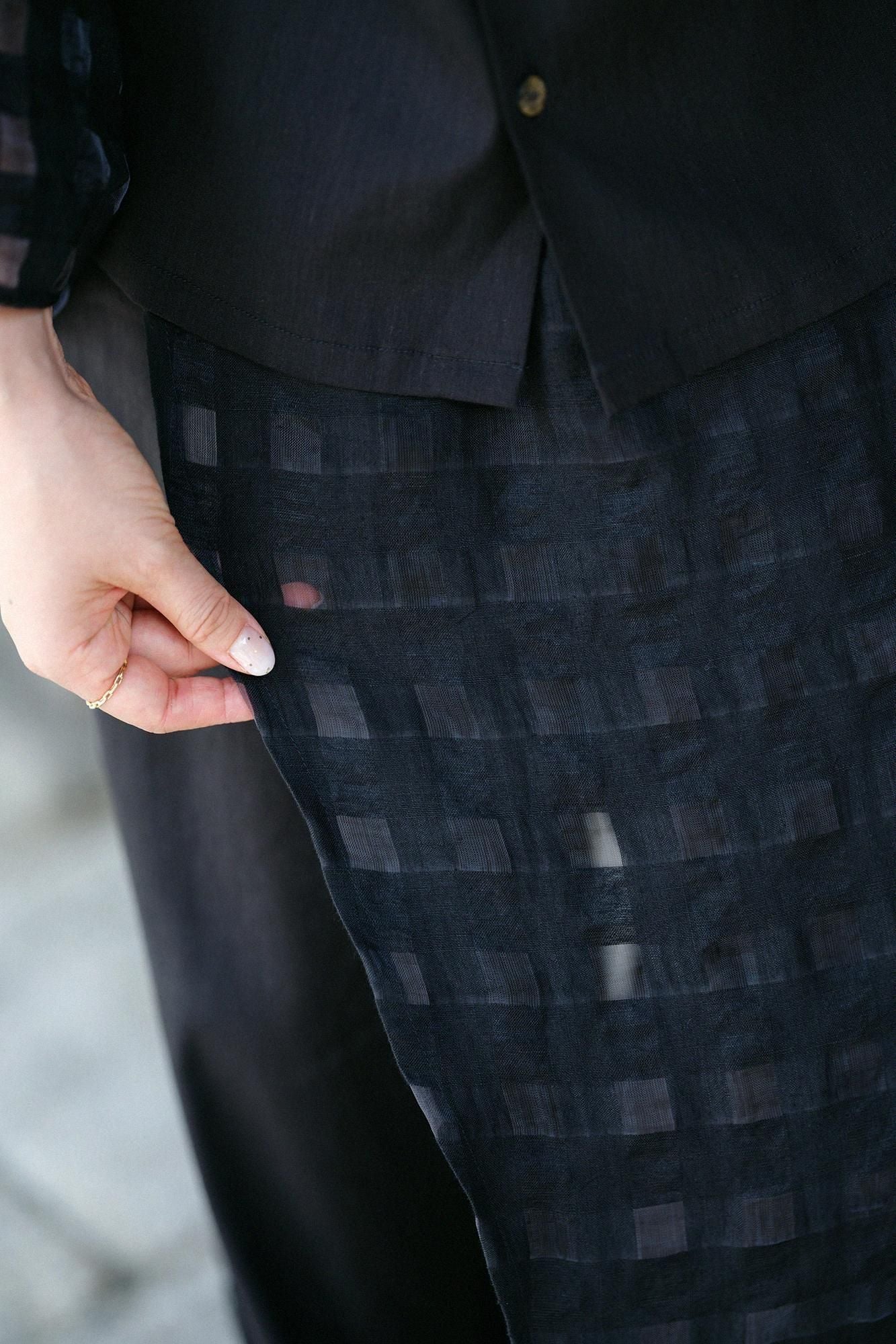 【Online】Linen-Rayon Blend × Hollow Out Lattice Weave Wrap Harem Pants / Black