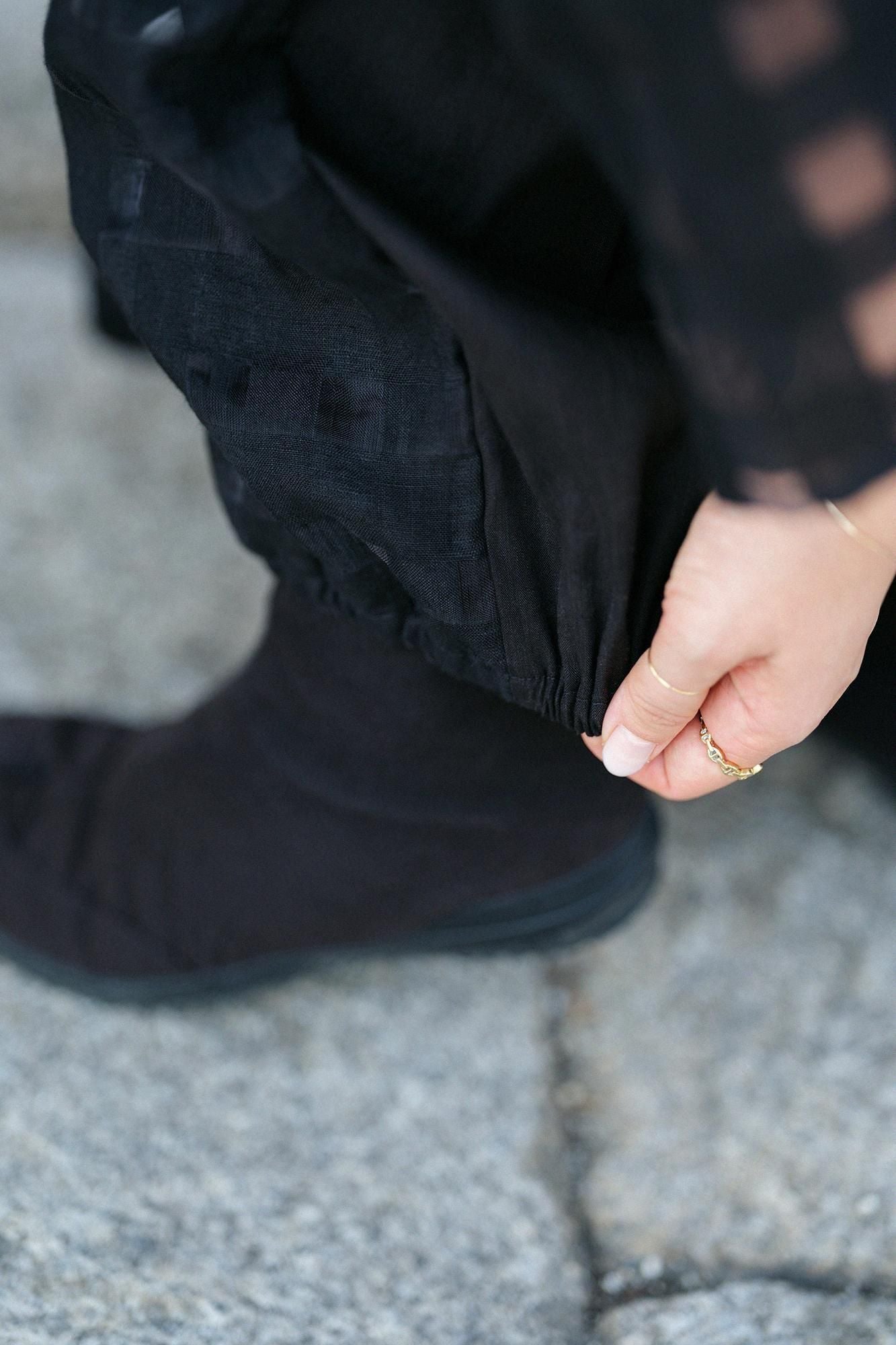 【Online】Linen-Rayon Blend × Hollow Out Lattice Weave Wrap Harem Pants / Black