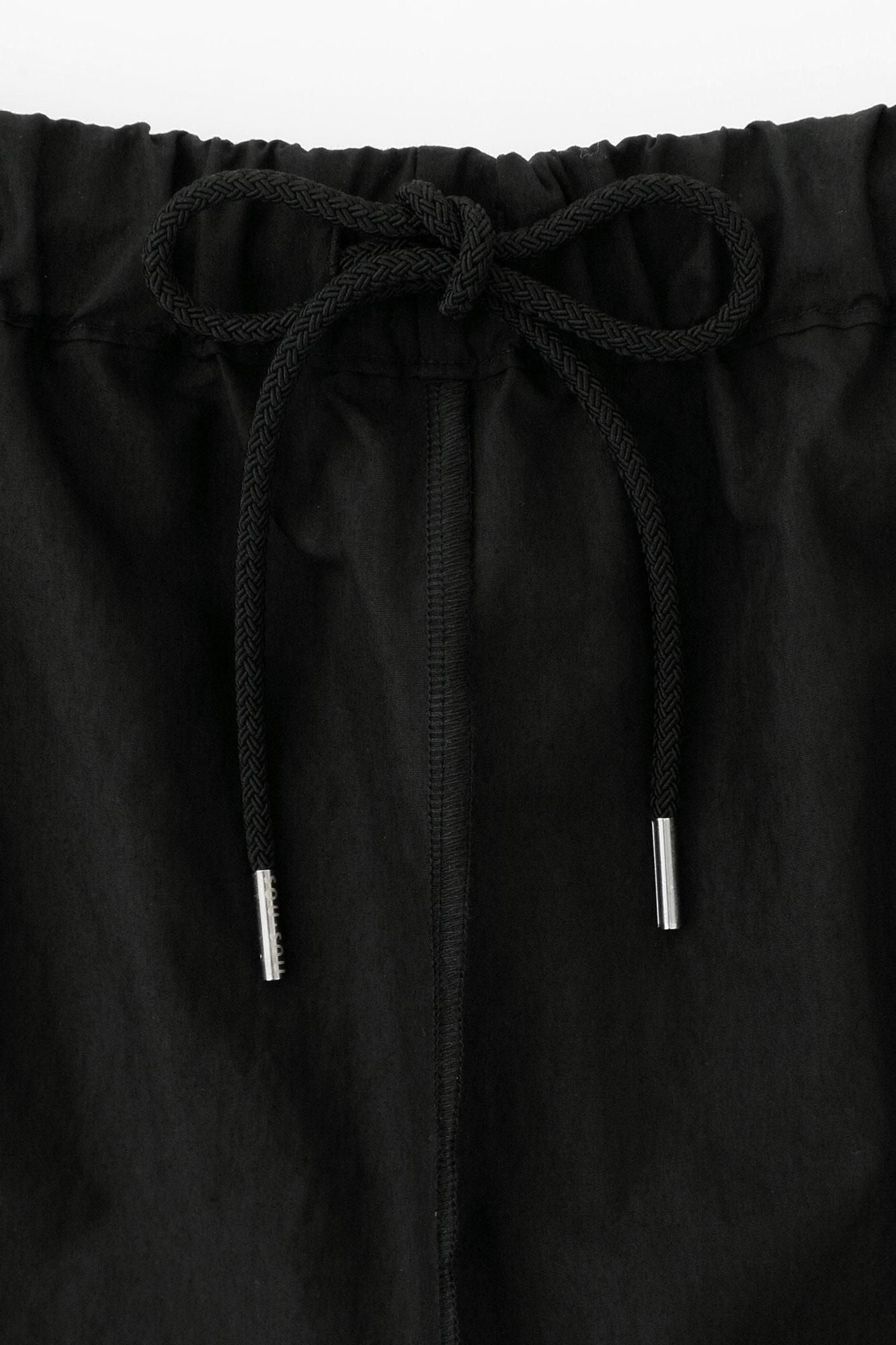 棉尼龍束口褲／黑色